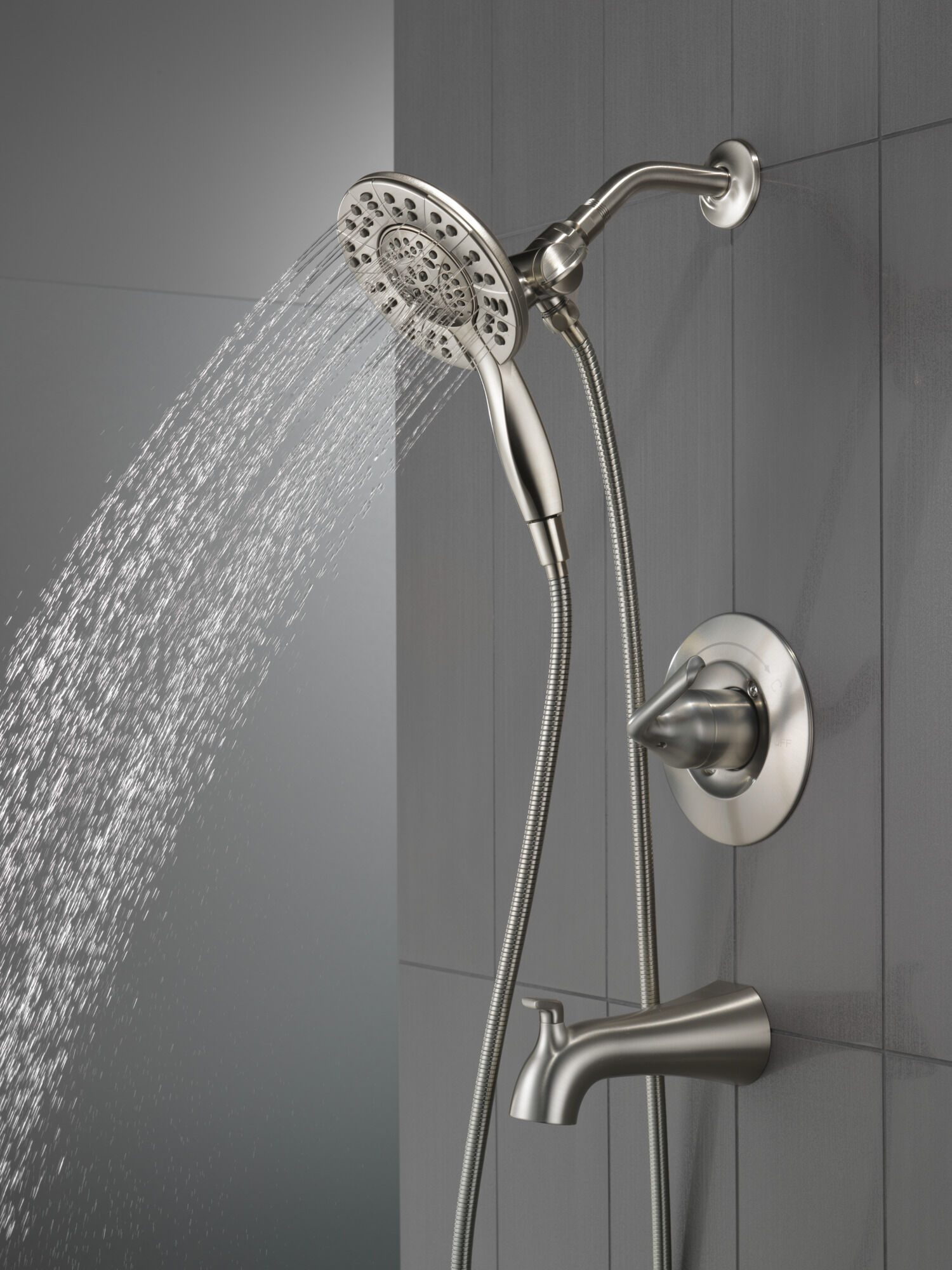 erikatakataです！ Tub/Shower Rough & Trim 14S (Recertified) in Spotshield Brushed
