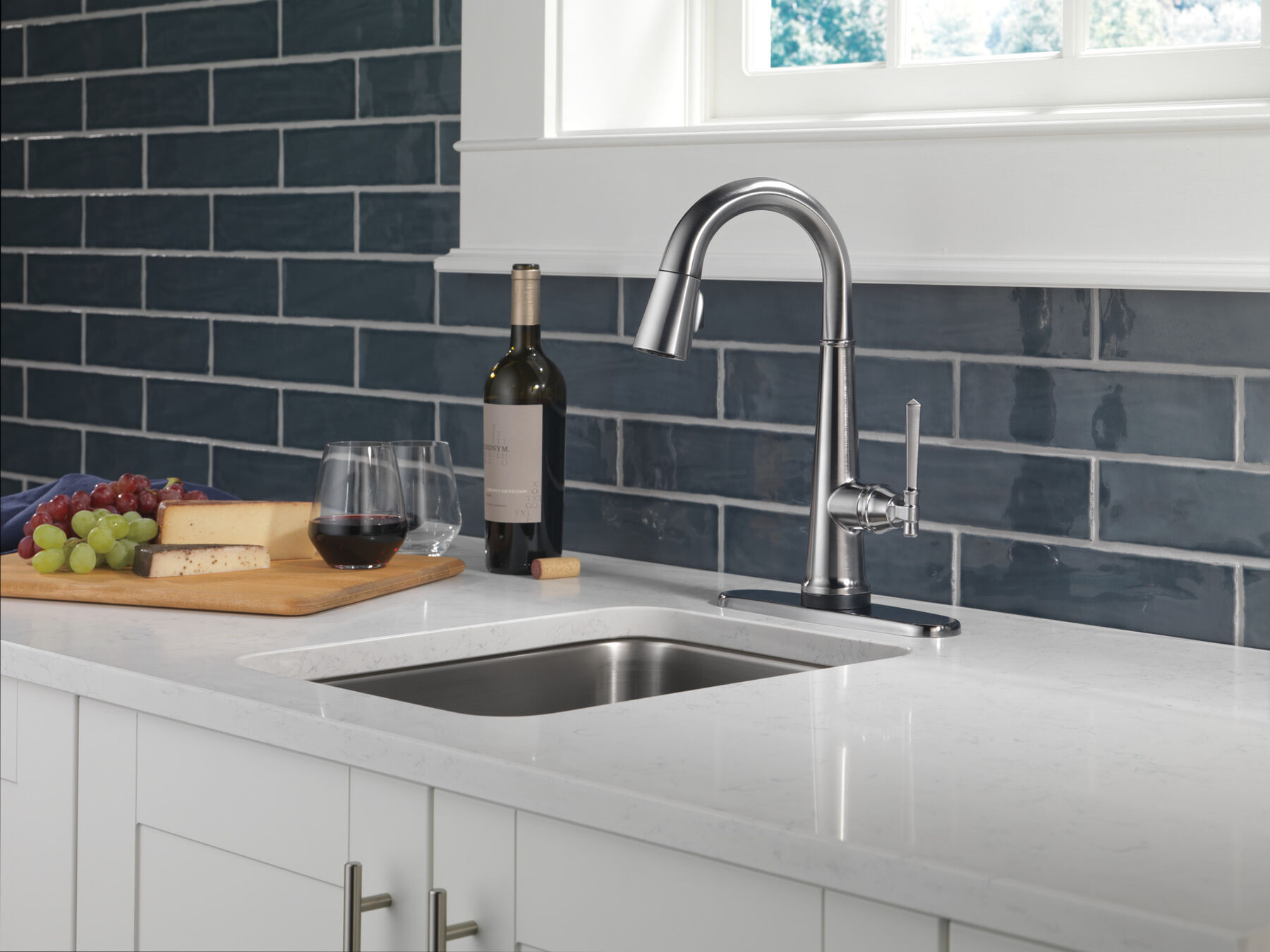 Single Handle Pull-Down Bar/Prep Faucet with Touch<sub>2</sub>O&reg; Technology