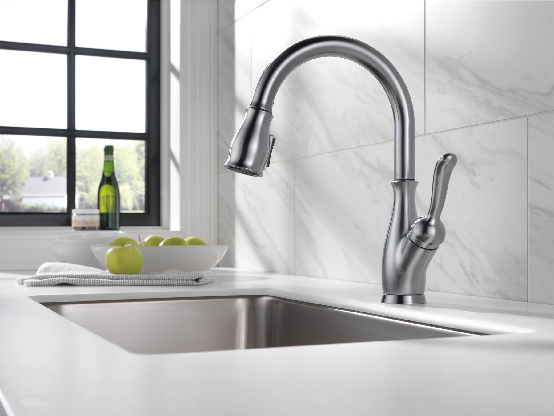 Single Handle Pull-Down Kitchen Faucet with ShieldSpray&reg; Technology
