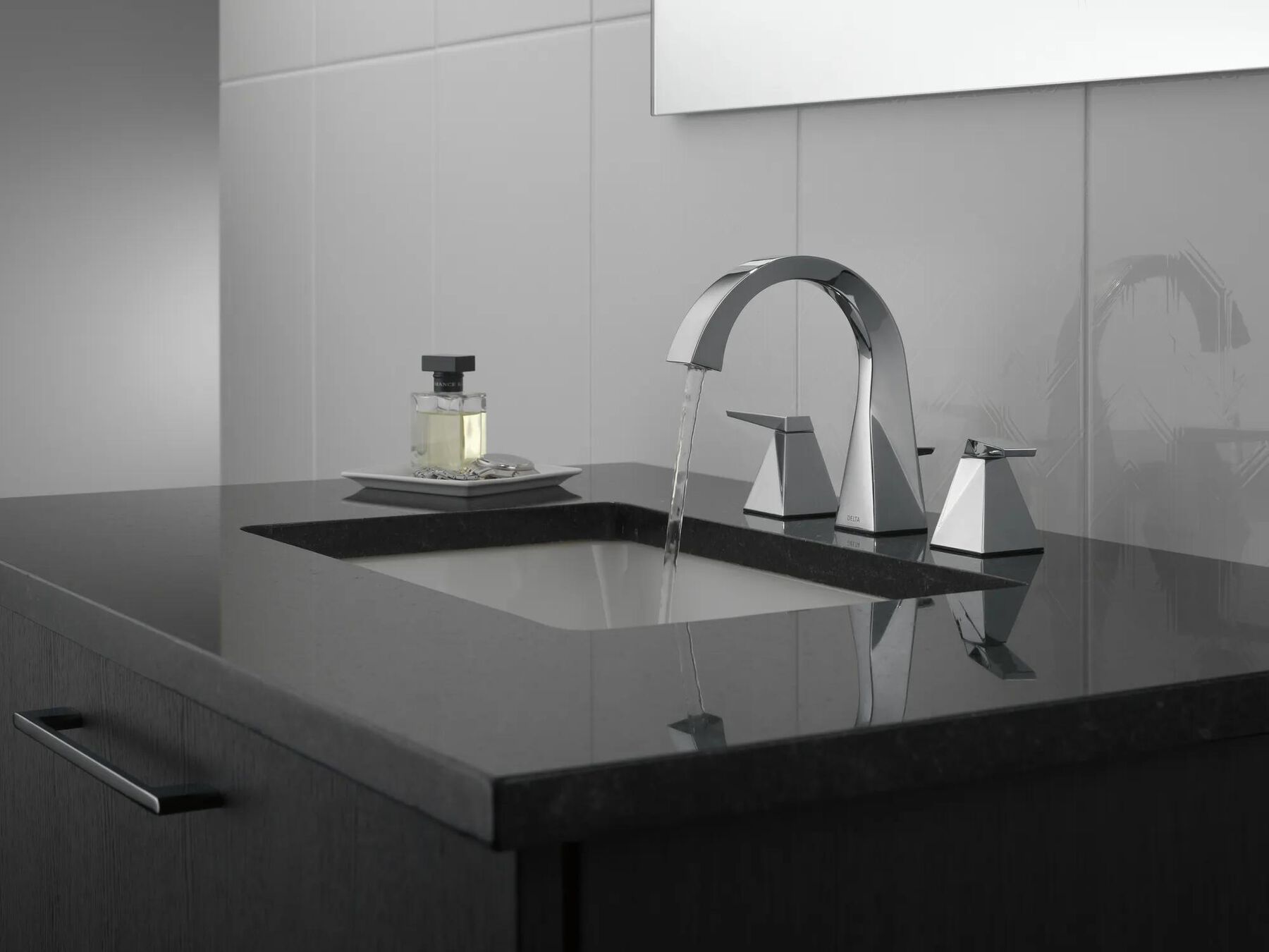 Two Handle Widespread Bathroom Faucet