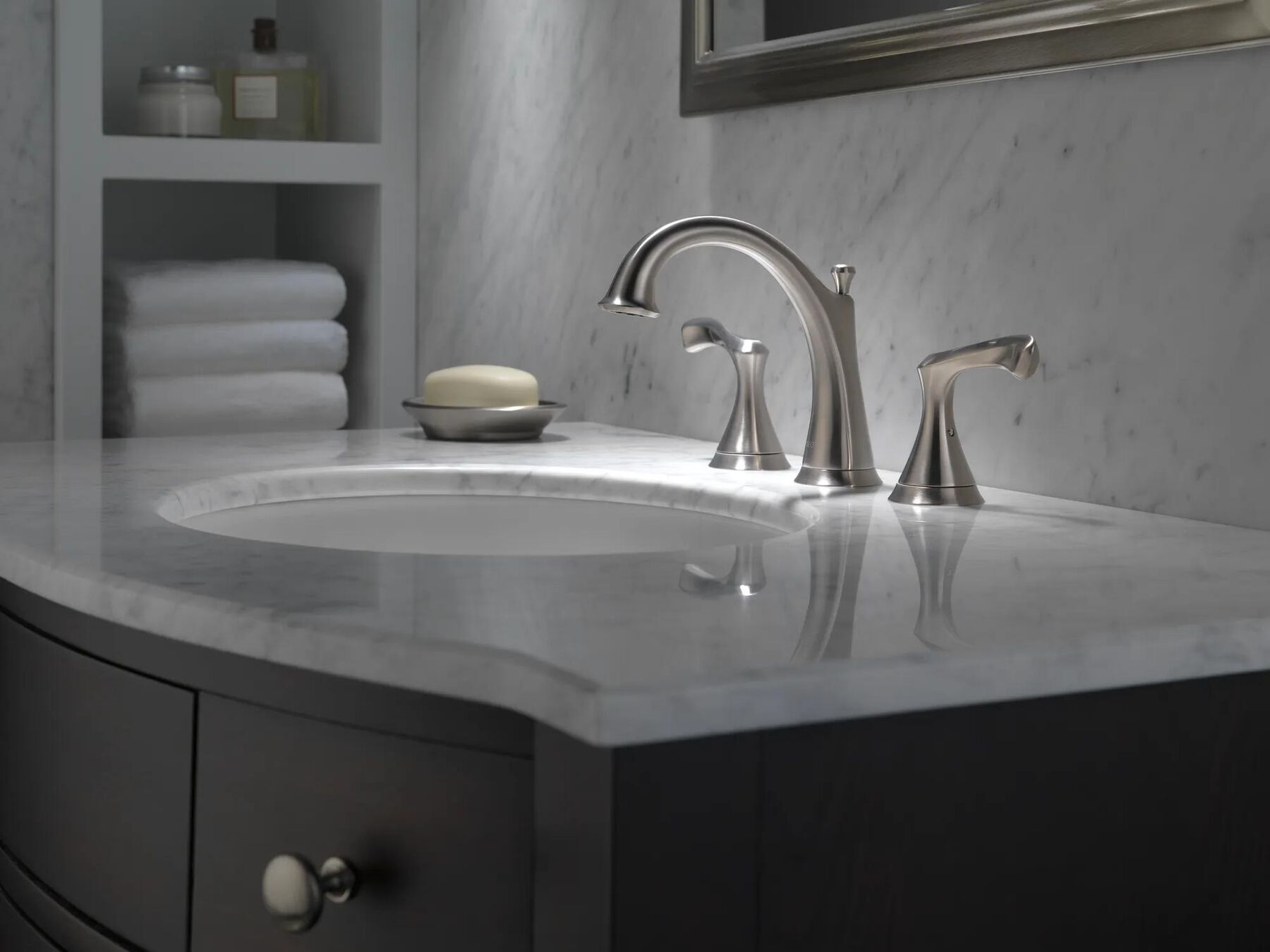 Two Handle Widespread Bathroom Faucet