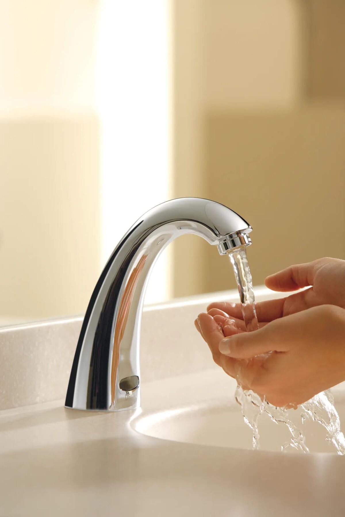 Single Hole Battery Operated Electronic Lavatory Faucet