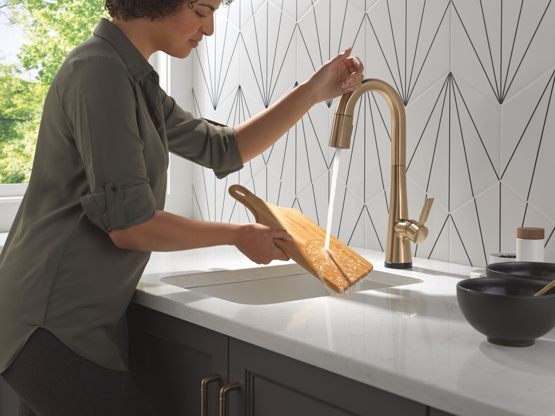 Touch2O&reg; Bar / Prep Faucet with Touchless Technology