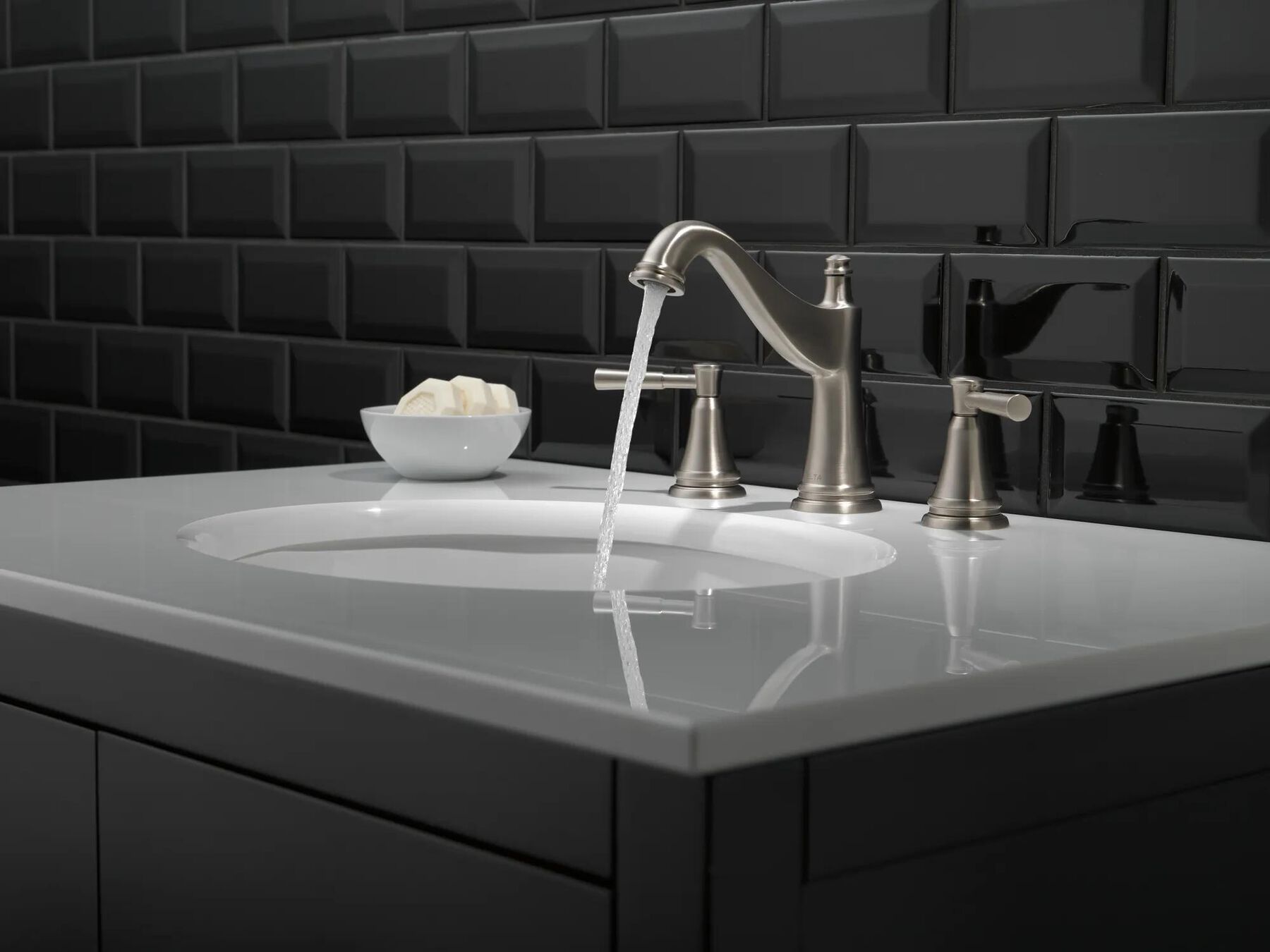 Two Handle Widespread Bathroom Faucet