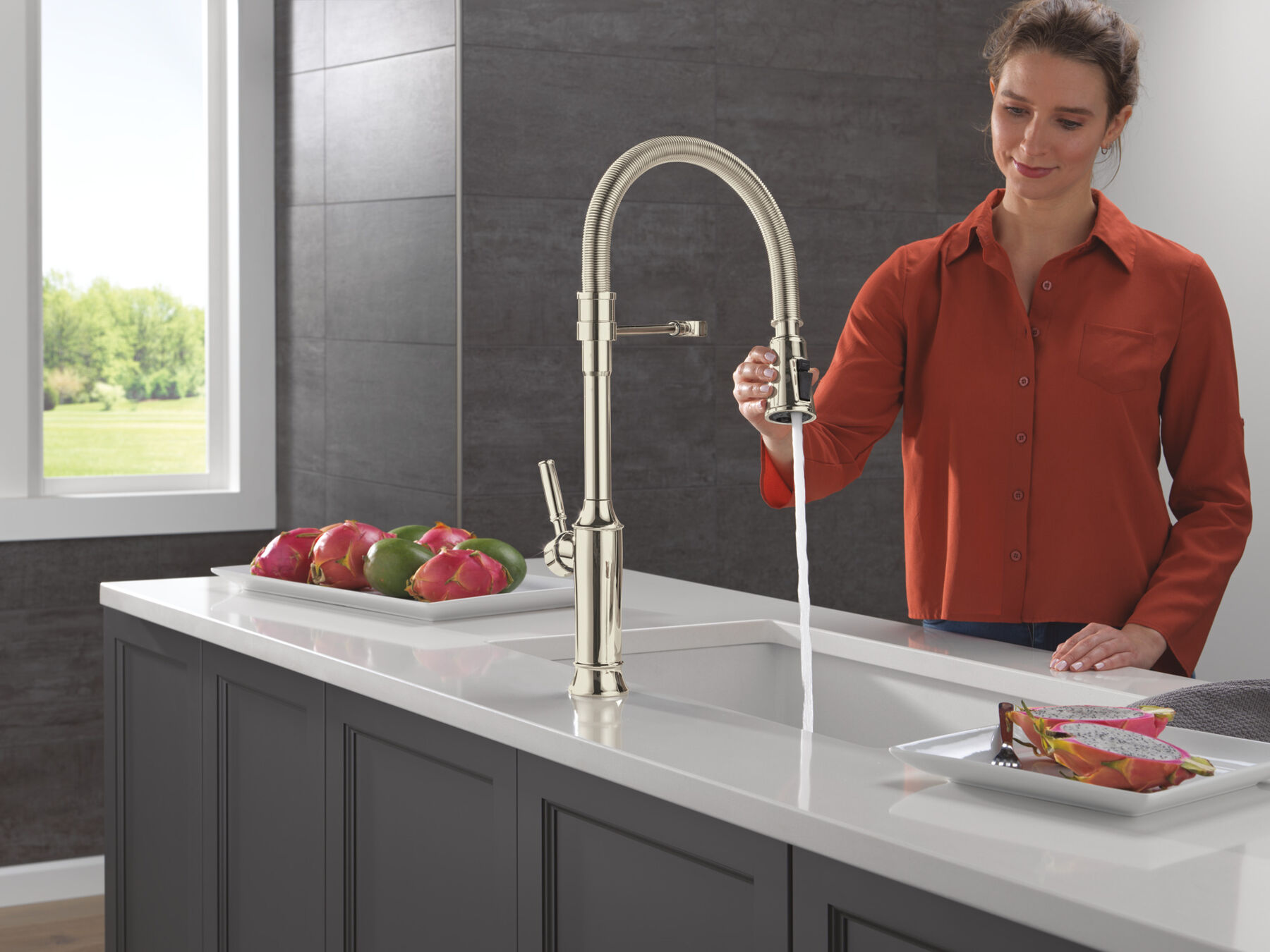 Single-Handle Pull-Down Spring Kitchen Faucet