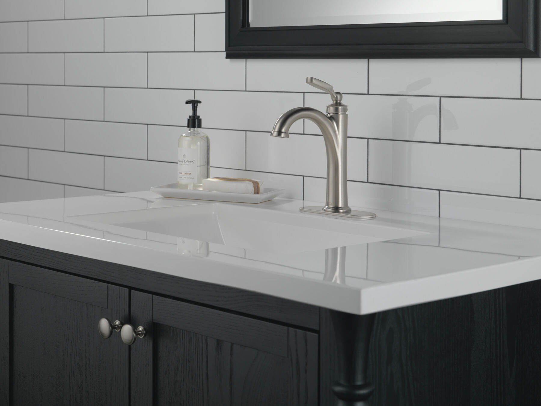 Single Handle Bathroom Faucet