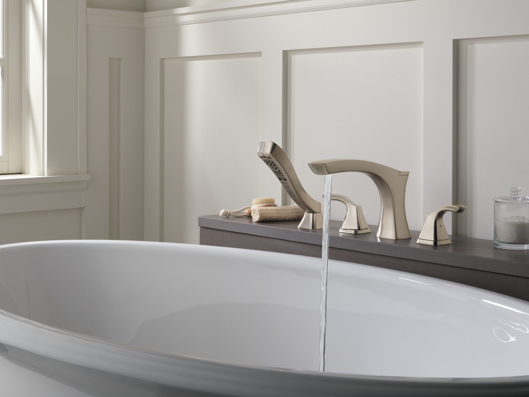 Roman Tub Faucet Trim w/ Hand Shower  (Recertified)