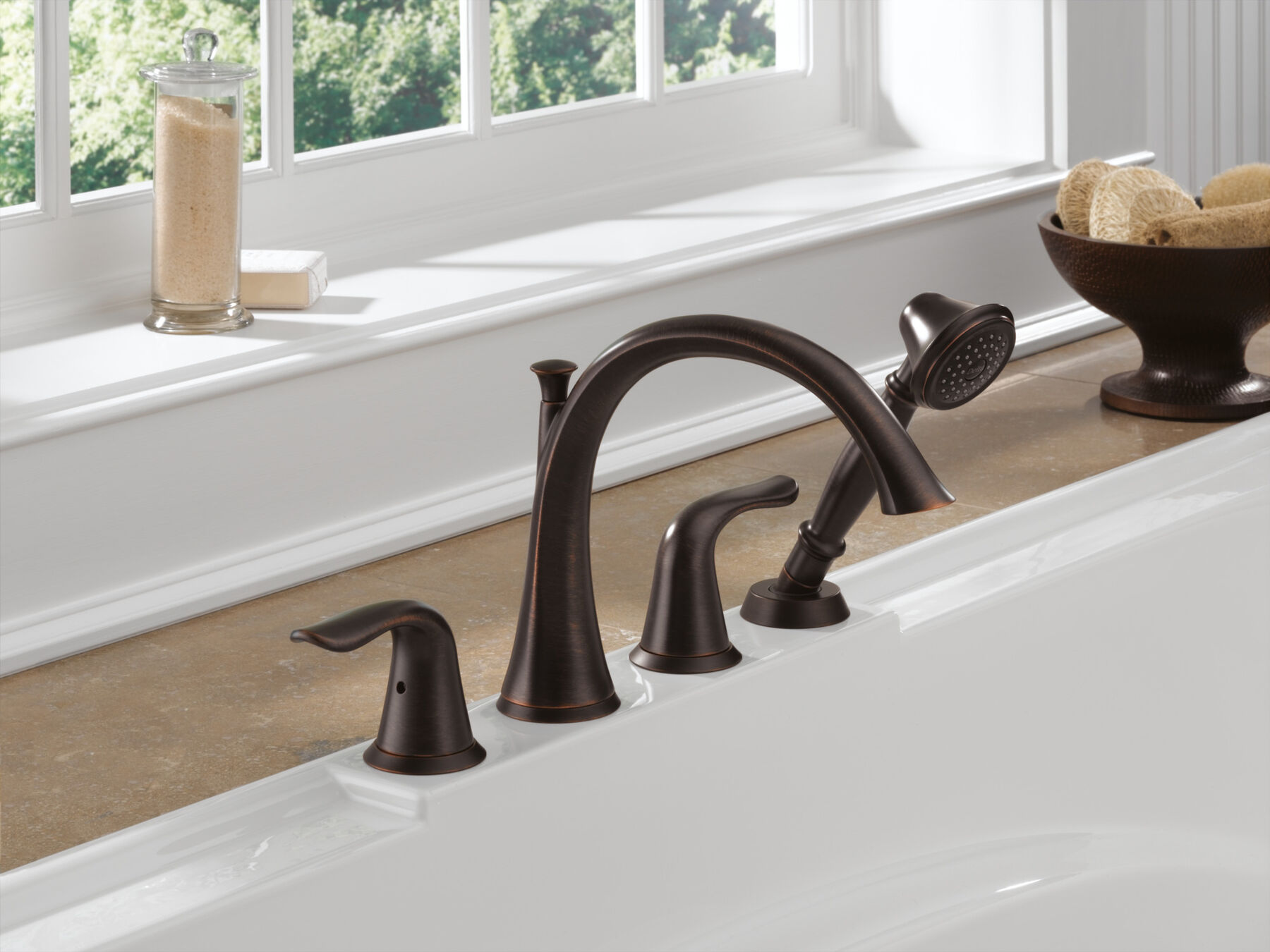 Roman Tub with Handshower Trim (Recertified)