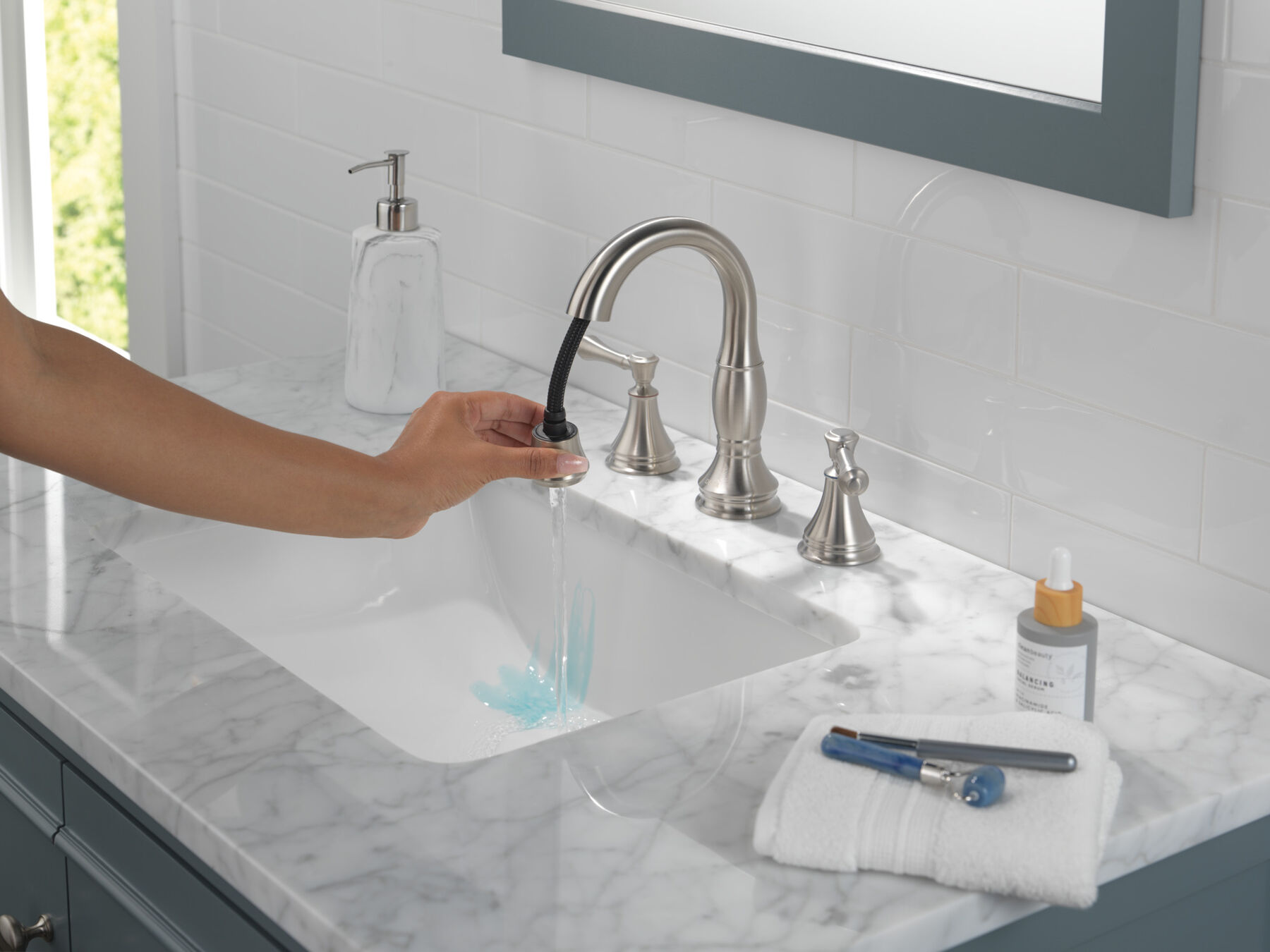 Two Handle Widespread Pull Down Bathroom (Recertified)