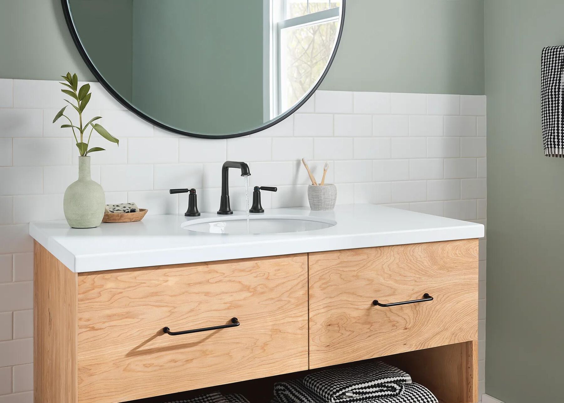 Two Handle Widespread Bathroom Faucet (Recertified)