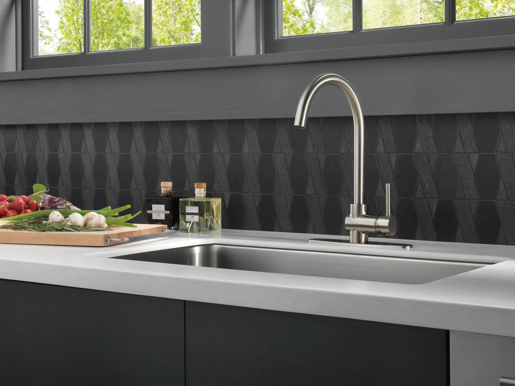 Single Handle Kitchen Faucet