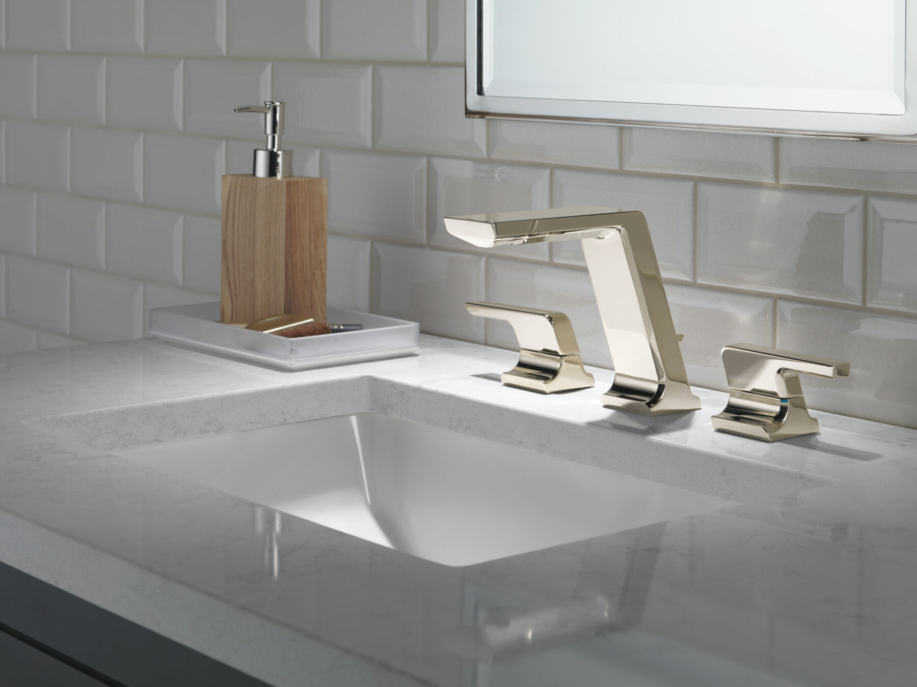 Two Handle Widespread Bathroom Faucet