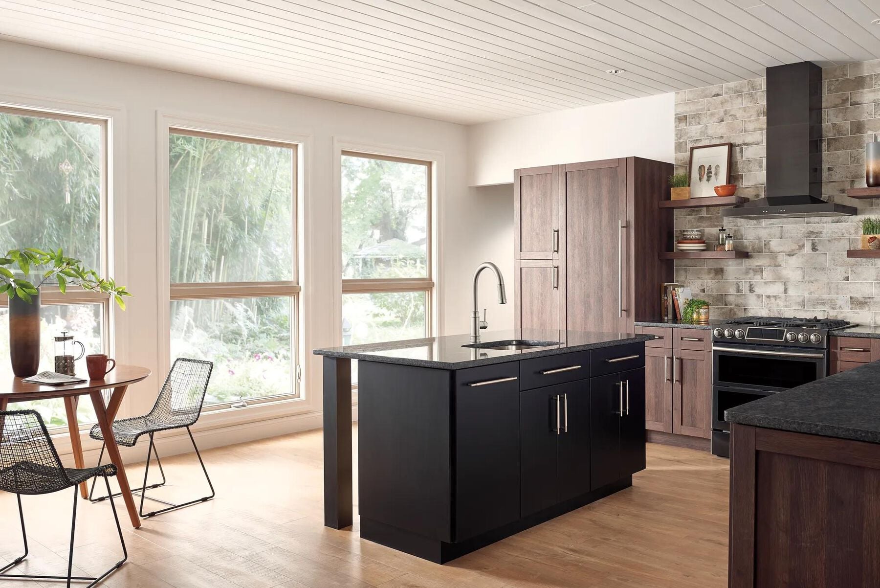Single Handle Pull-Down Kitchen Faucet