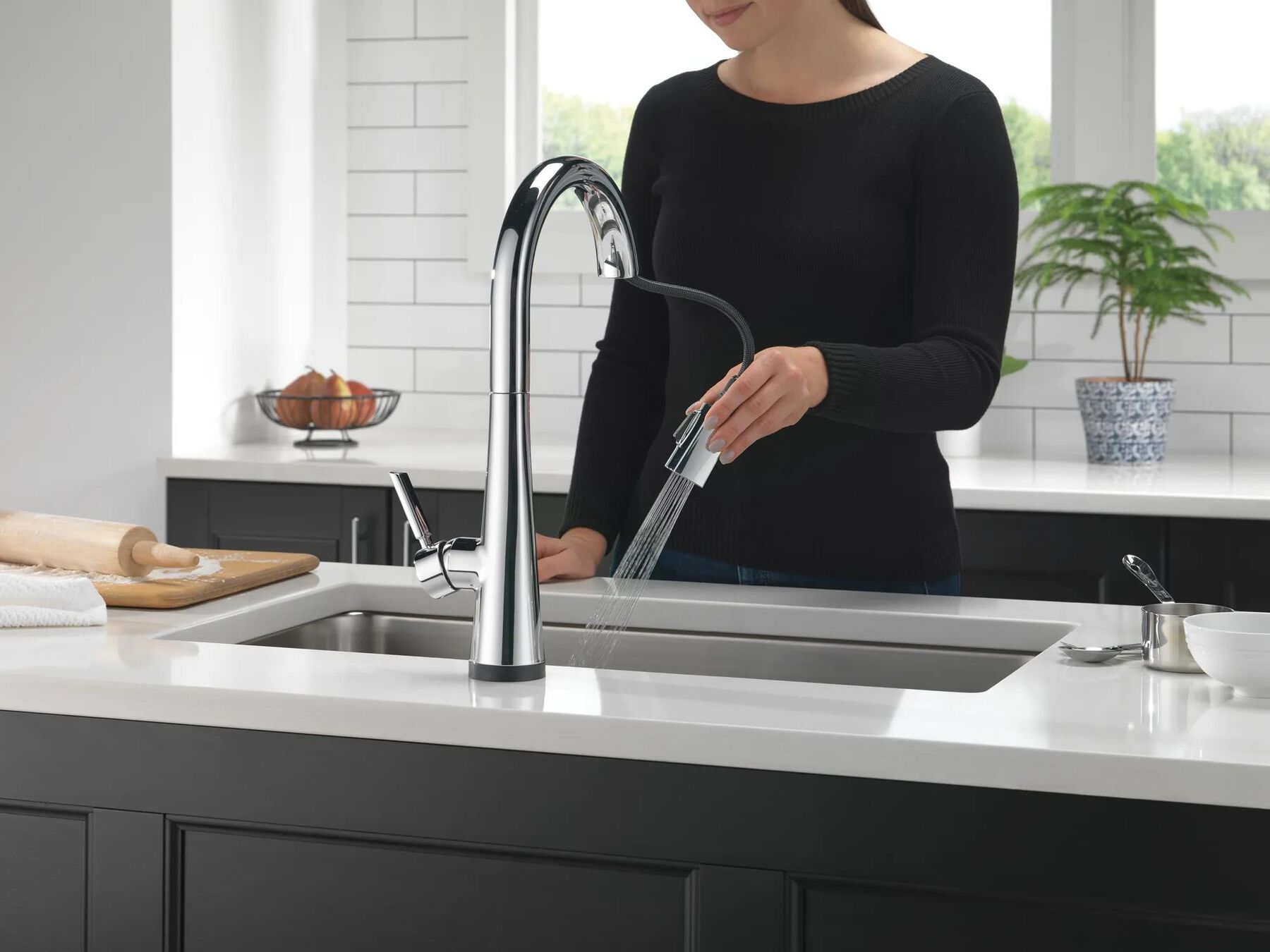 Touch2O Pull-Down Kitchen with Voice