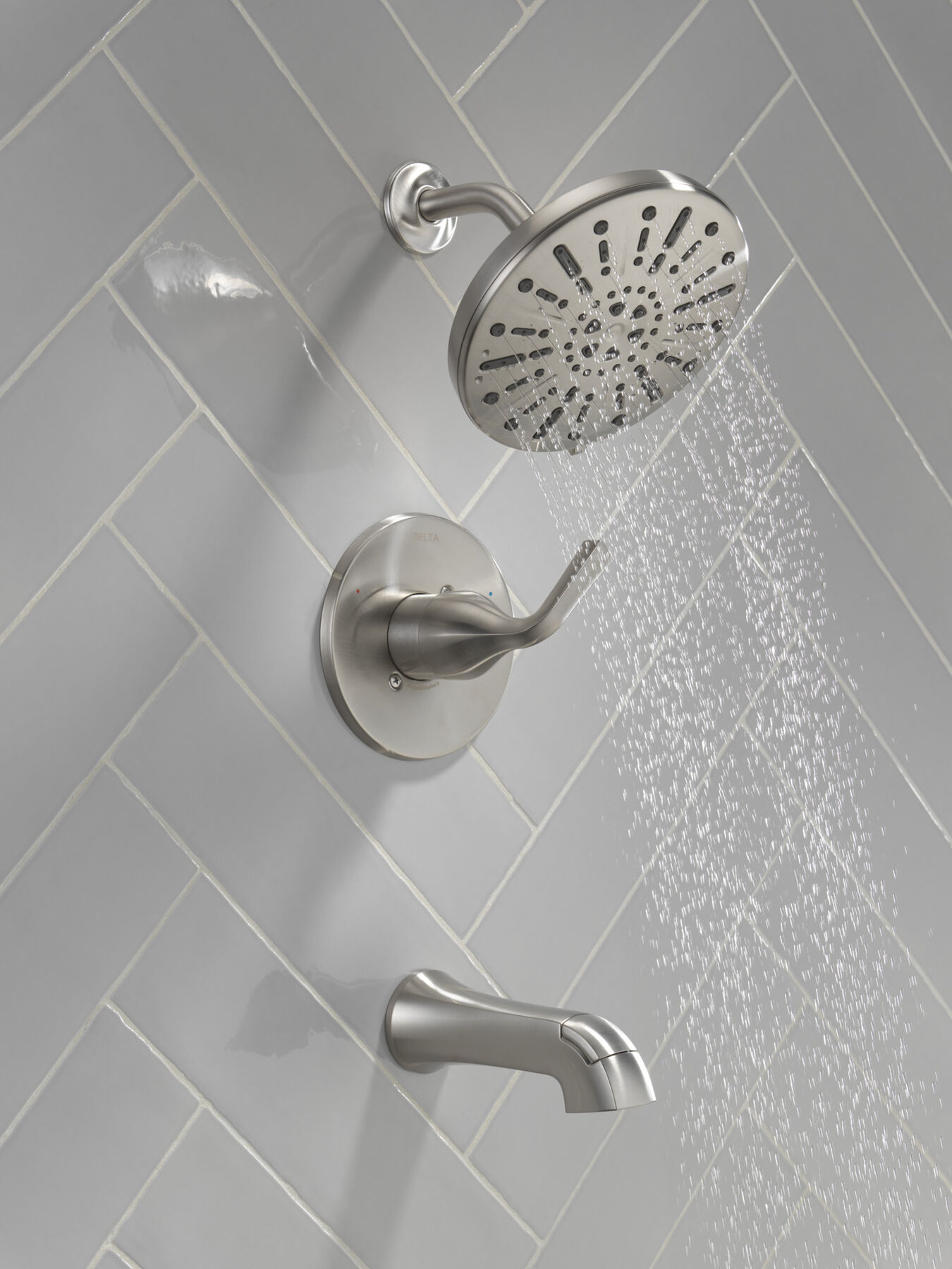 Monitor&reg; 14 Series Tub and Shower
