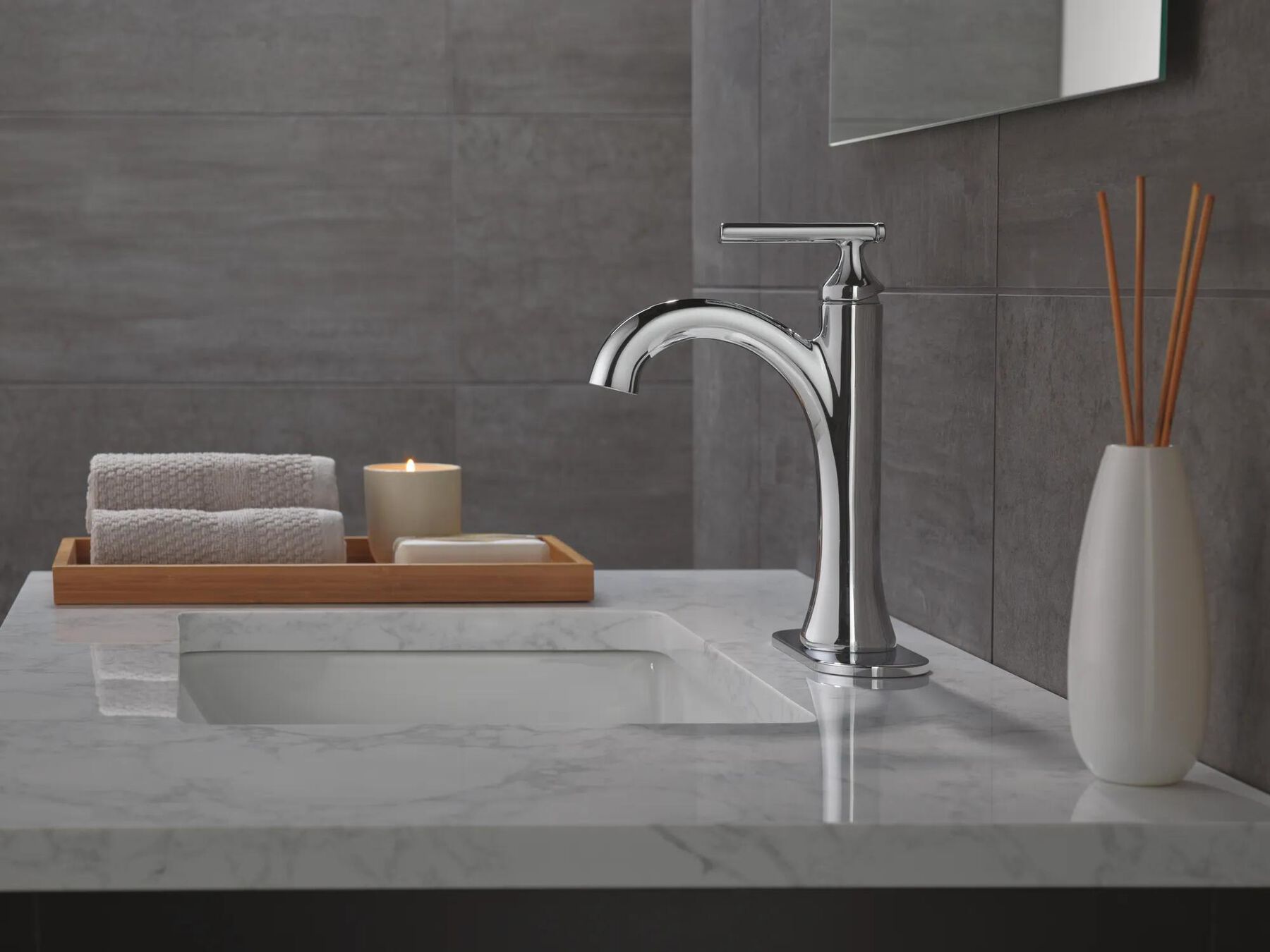 Single Handle Bathroom Faucet