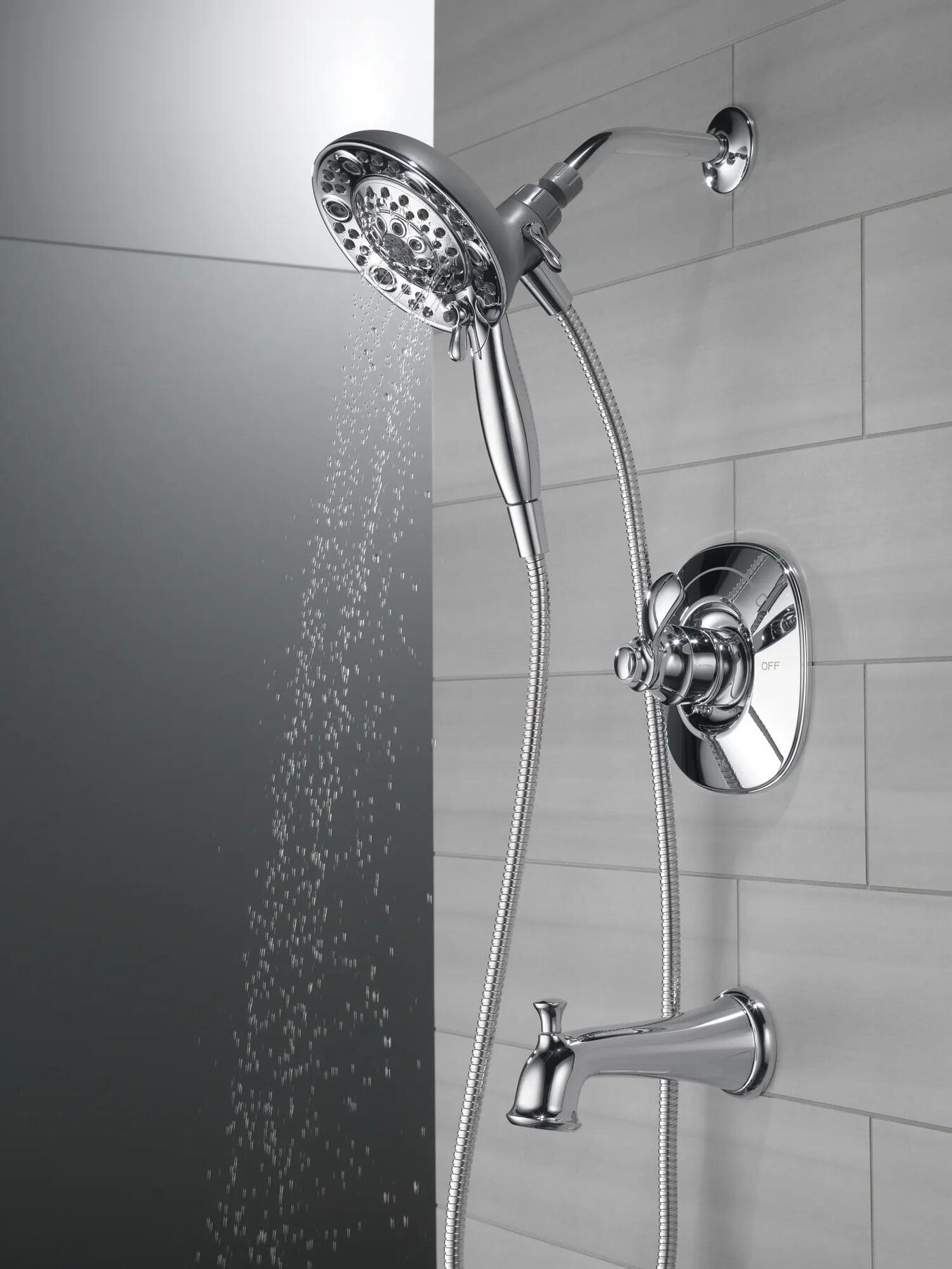Monitor(R) 14 Series Tub and Shower with In2ition(R) Two-in-One Shower