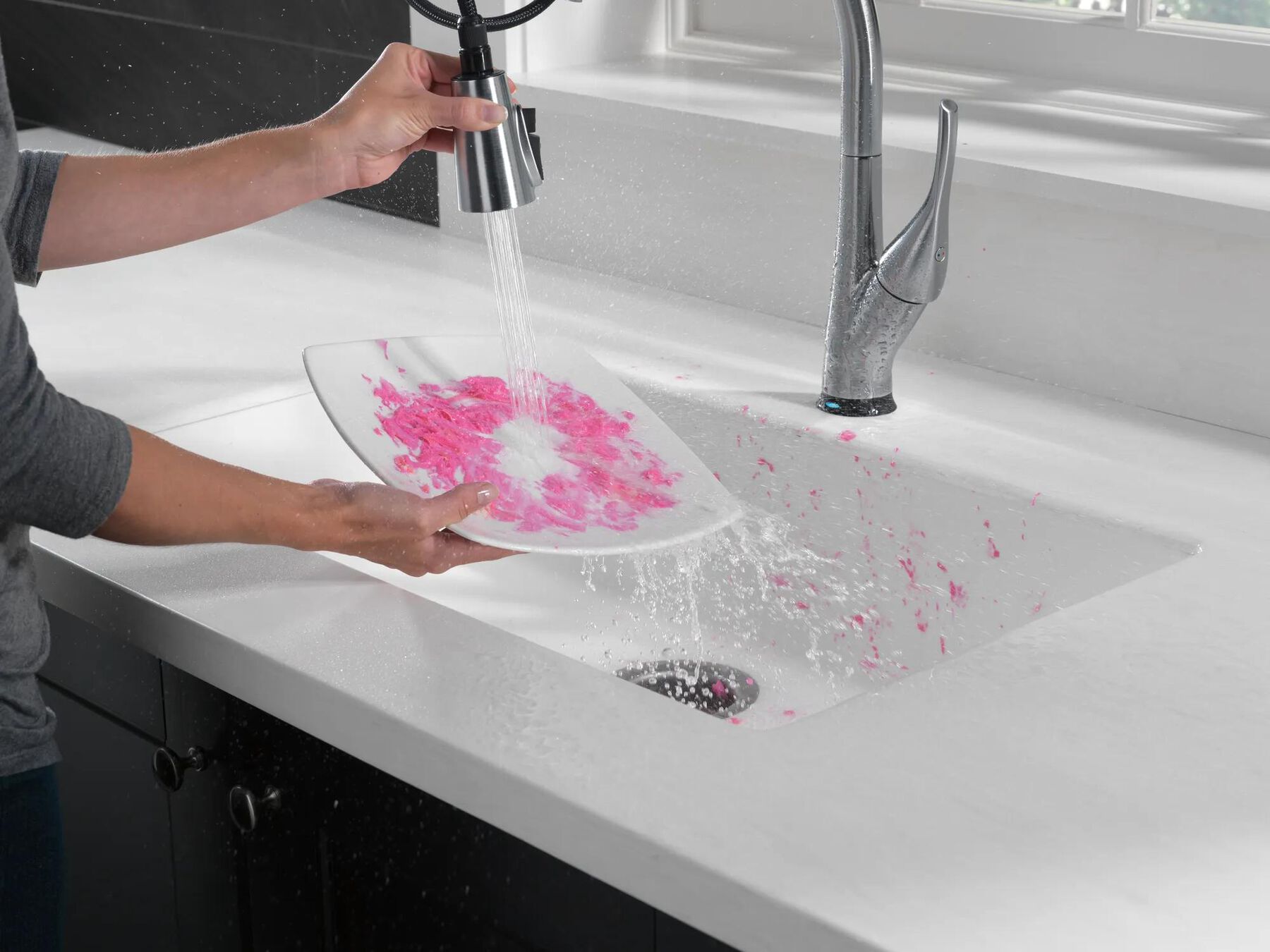 Single Handle Pull-Down Kitchen Faucet with Touch<sub>2</sub>O&reg; and ShieldSpray&reg; Technologies