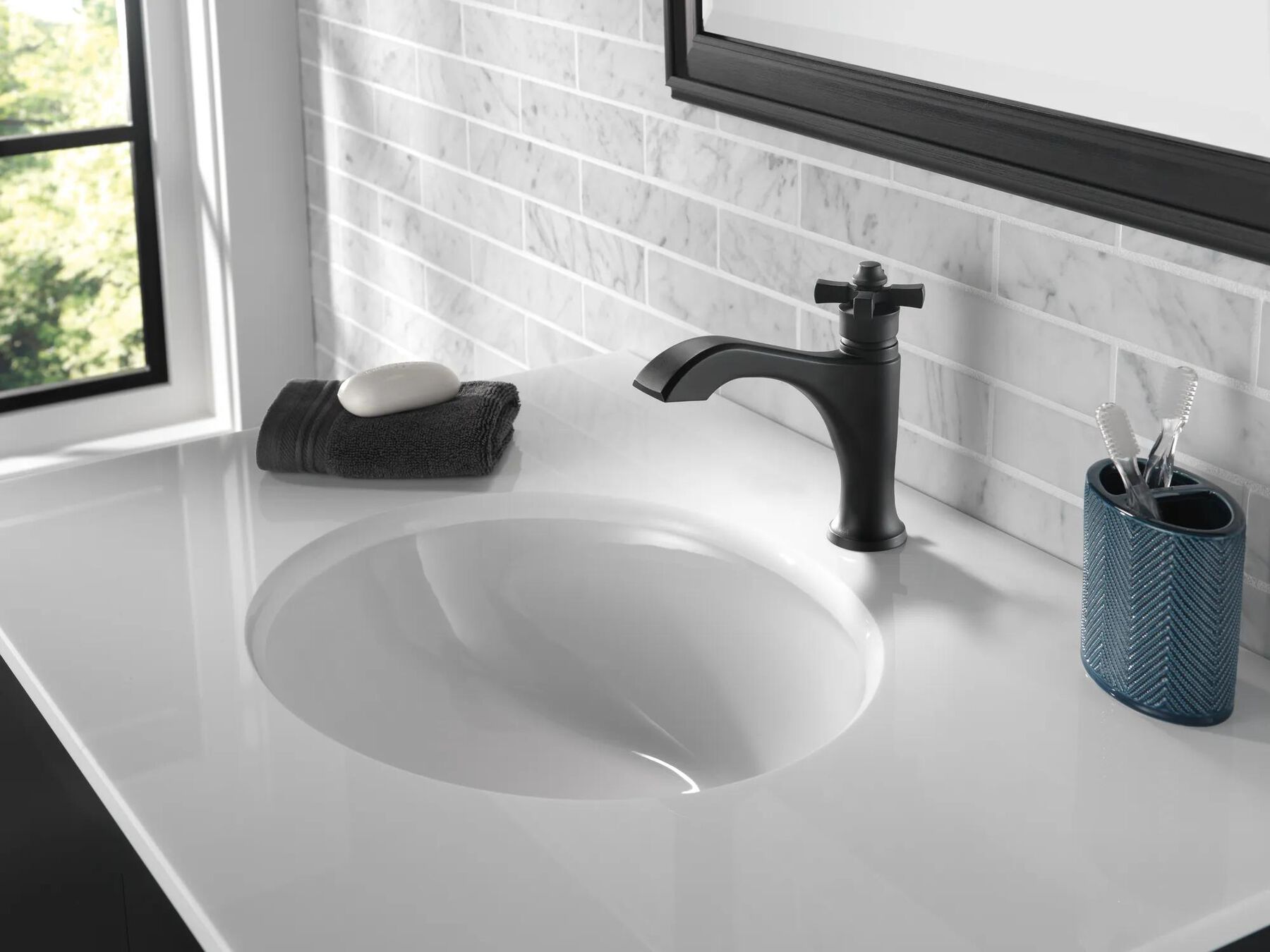 Single Handle Bathroom Faucet