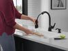 Single Handle Pull-Out Kitchen Faucet