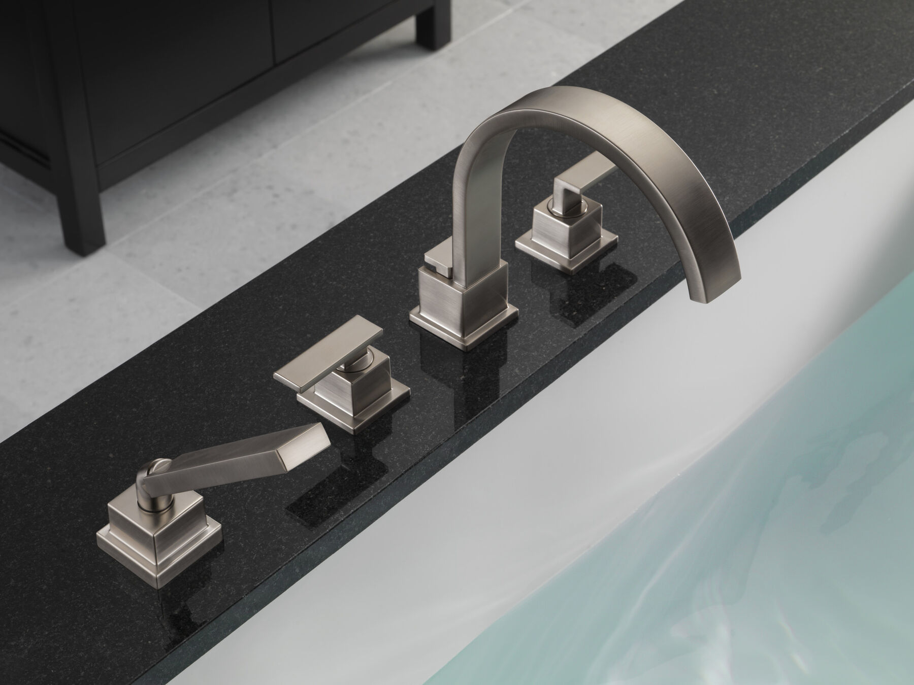 Roman Tub Trim with Hand Shower (Recertified)