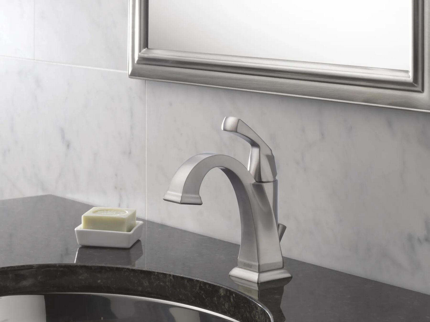 Single-Hole Bathroom Faucet (Recertified)