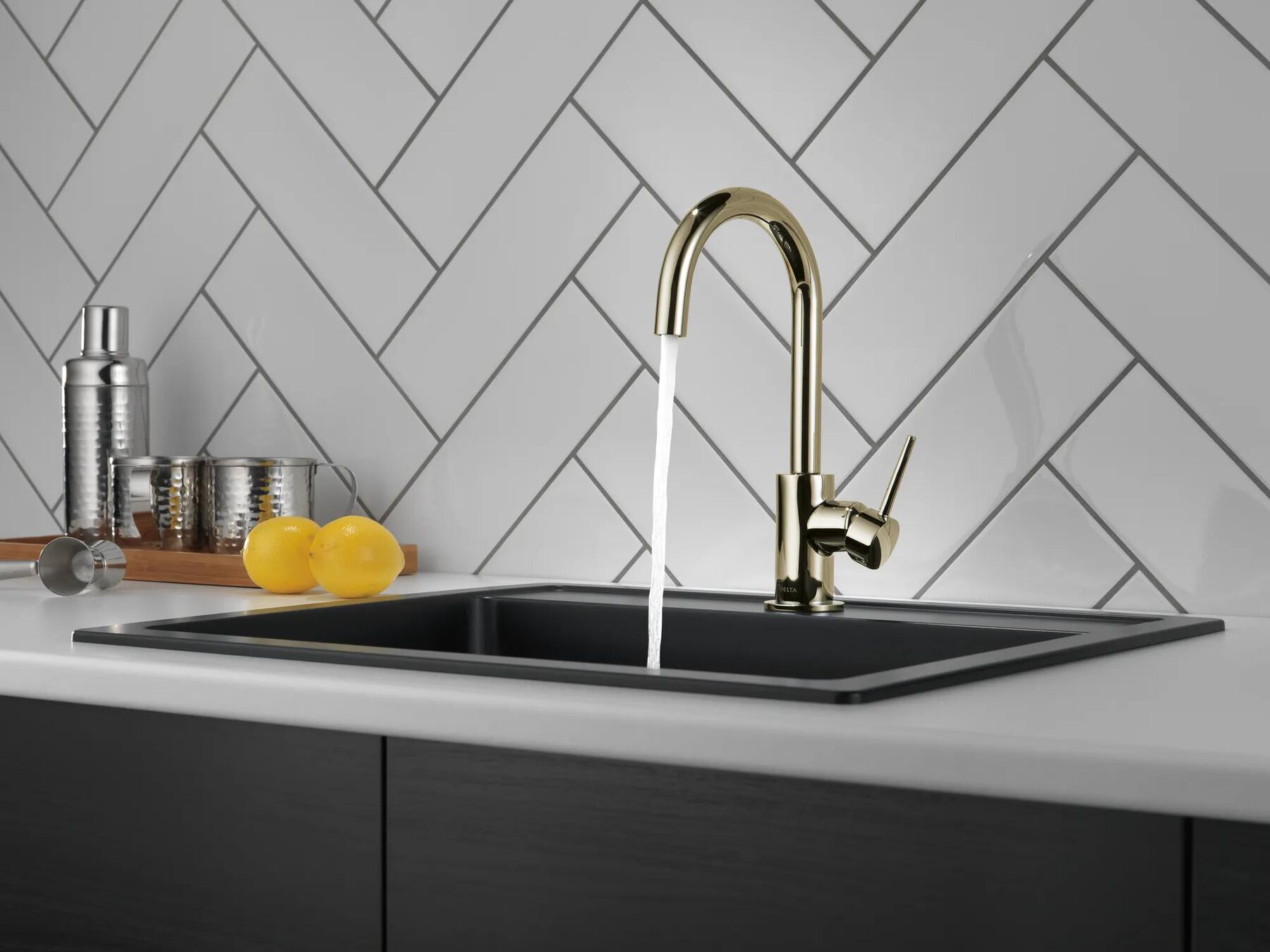 True Bar Limited Swivel