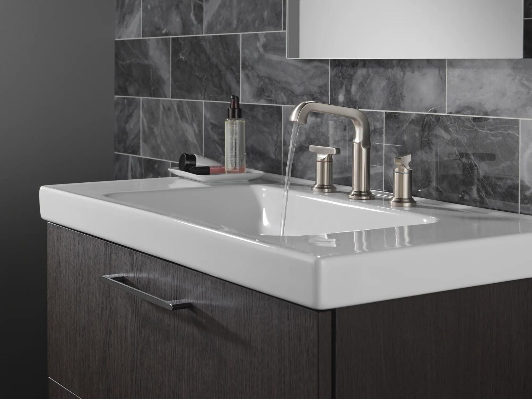 Two Handle Widespread Bathroom Faucet