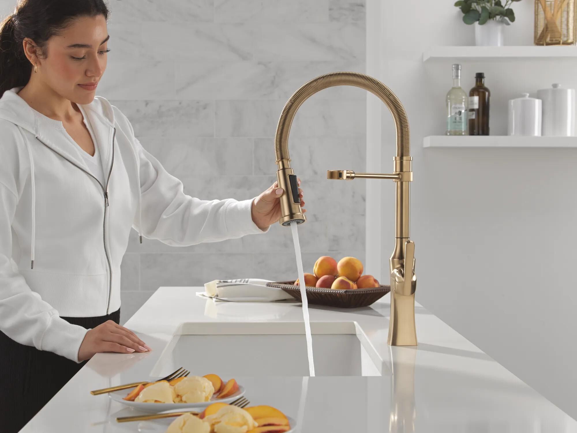 Single Handle Pull-Down Spring Kitchen Faucet in Champagne Bronze