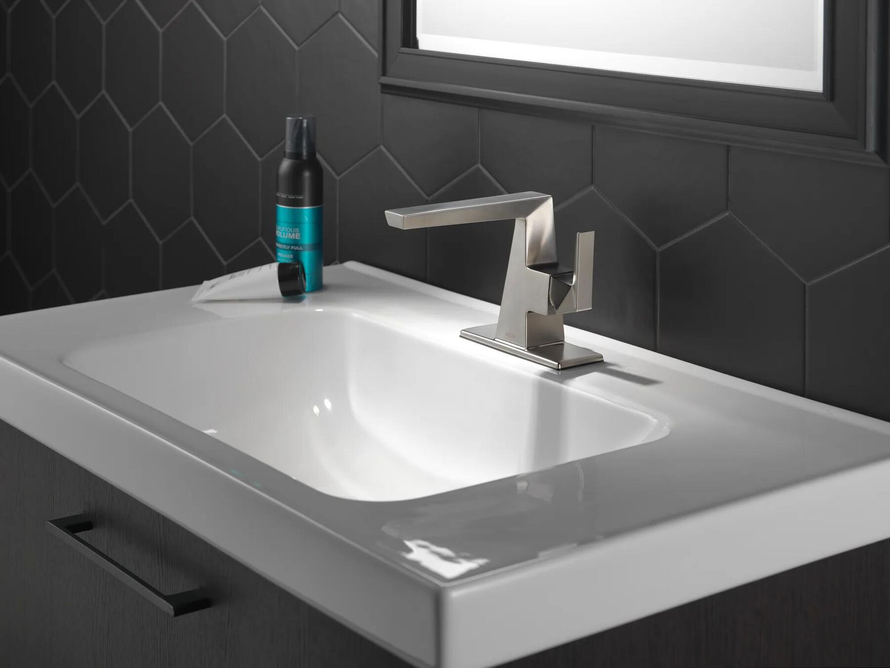 Single Handle Bathroom Faucet