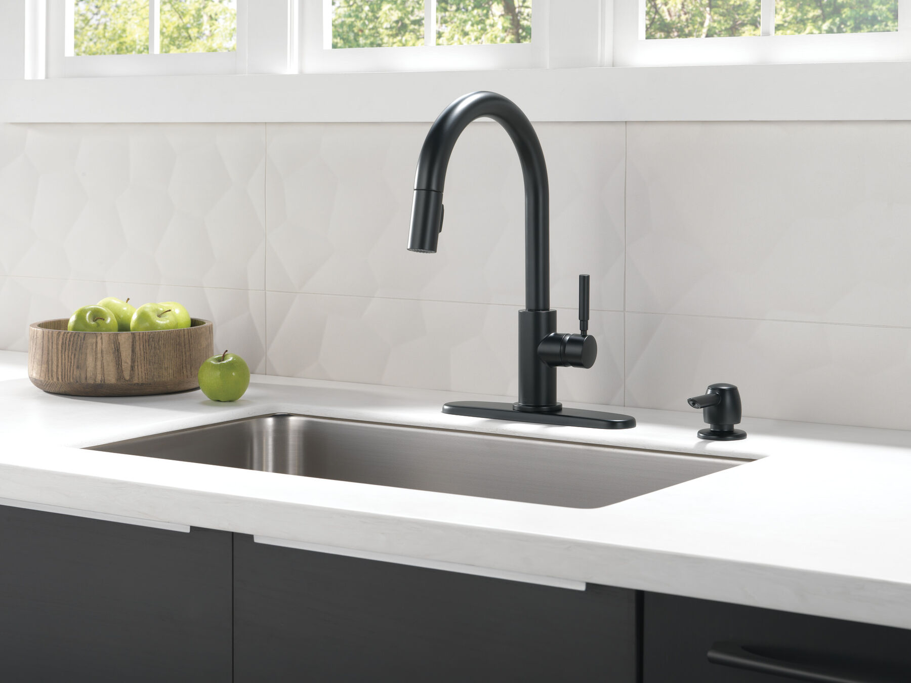 Single Handle Pull-Down Kitchen Faucet with Soap Dispenser