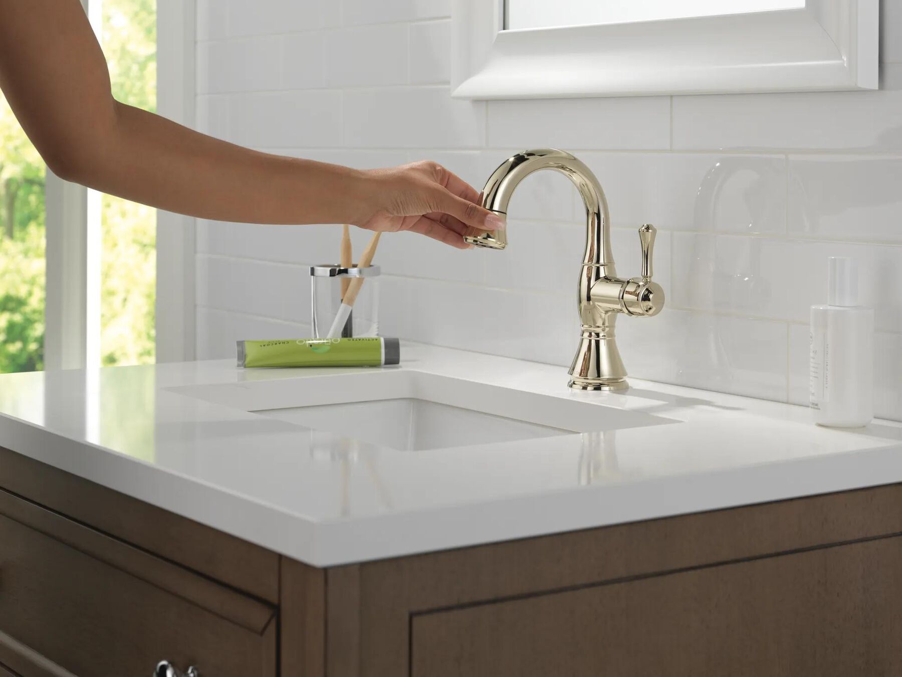 Single Handle Pull Down Bathroom Faucet (Recertified)