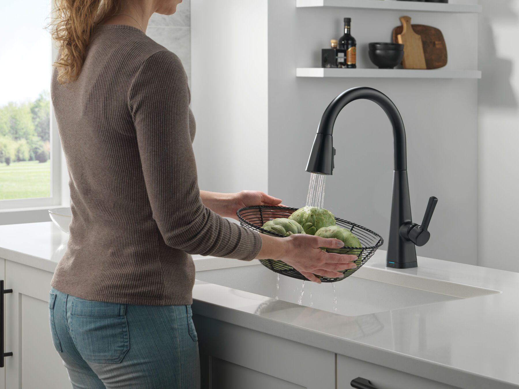Single-Handle Pull-Down Kitchen Faucet with Touch<sub>2</sub>O&reg; Technology