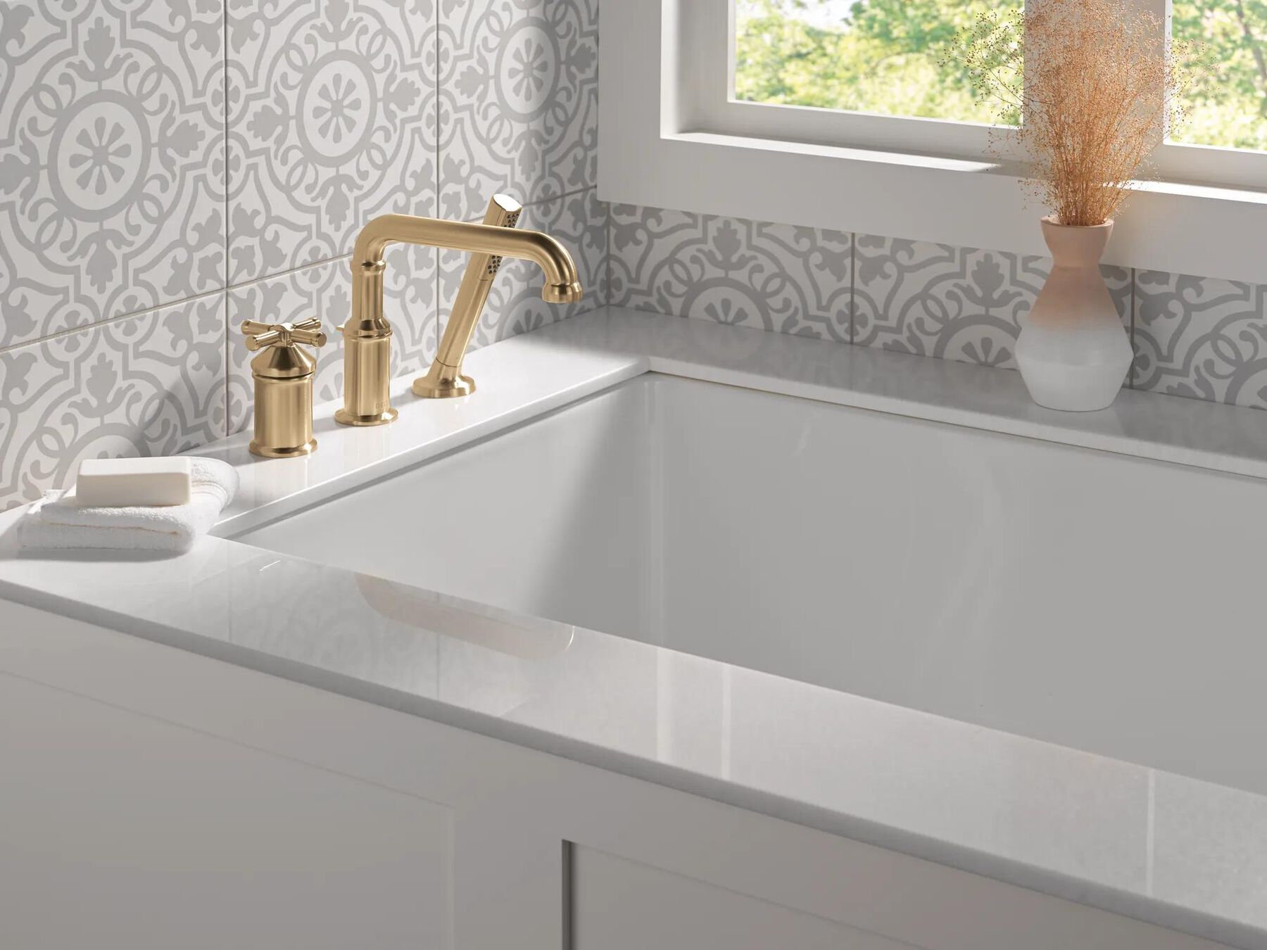 3-Hole Roman Tub w/Hand Shower - Handle Kit-Cross