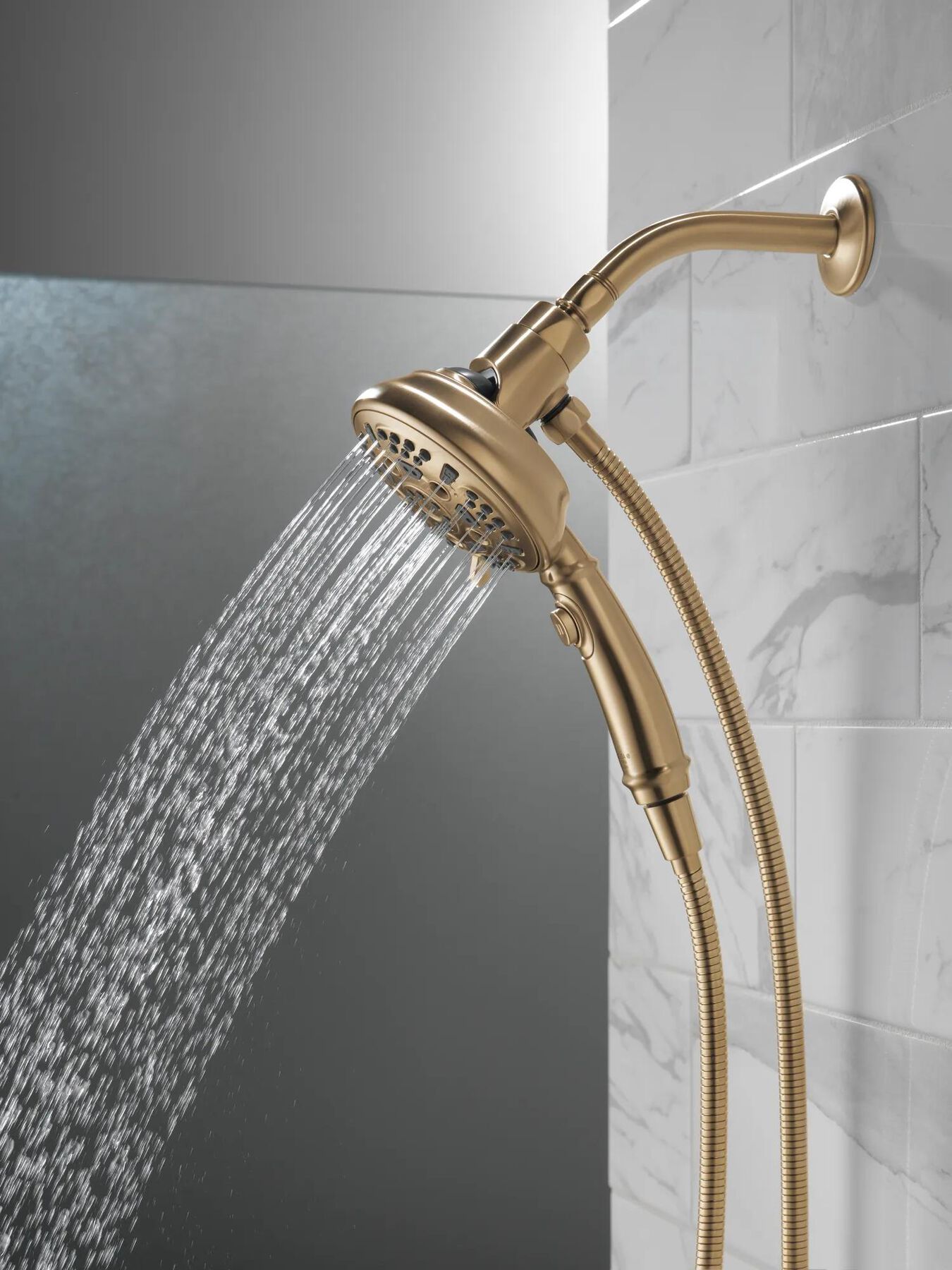 SureDock&trade; 7-Setting Hand Shower