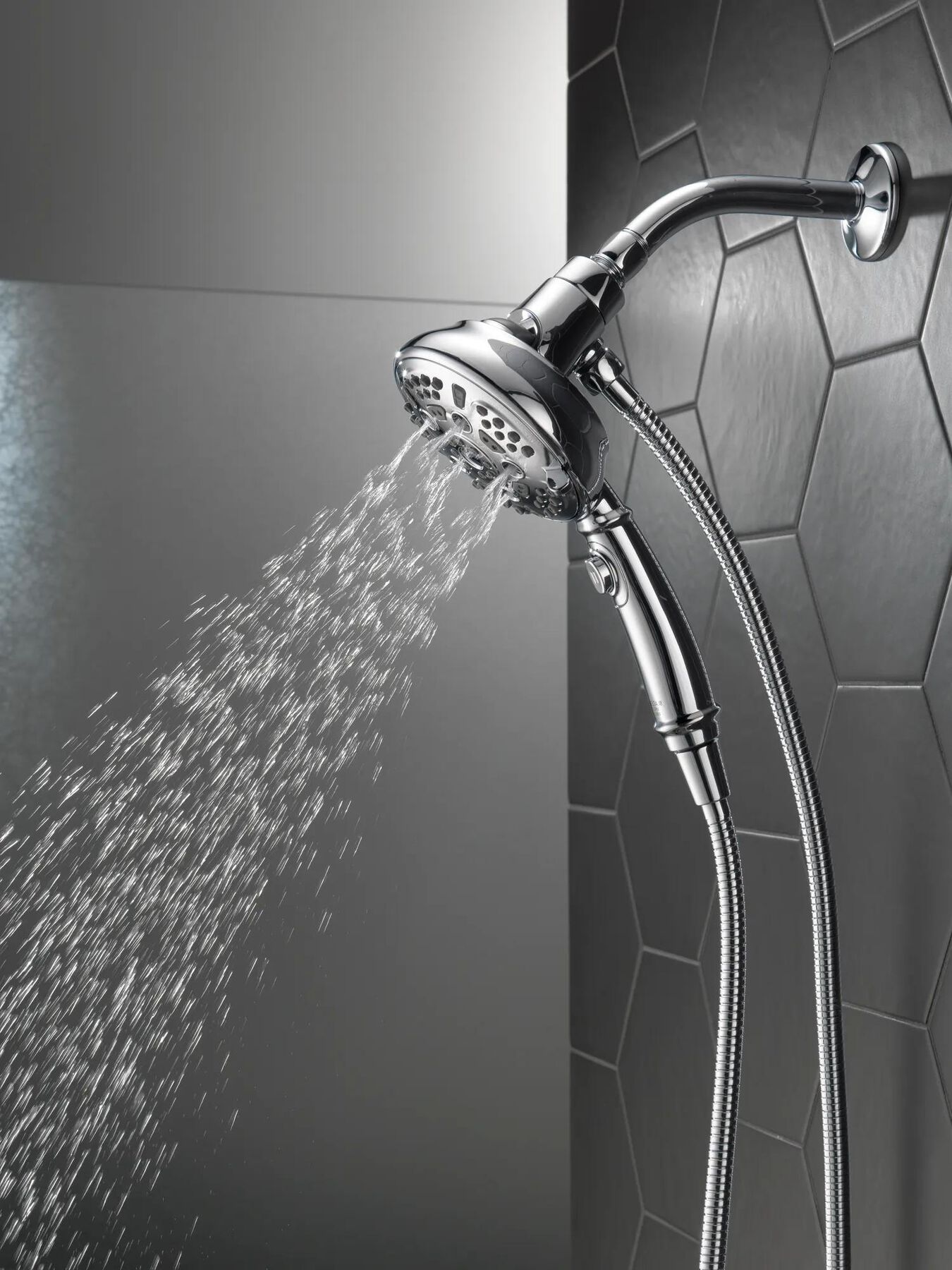 SureDock&trade; 7-Setting Hand Shower
