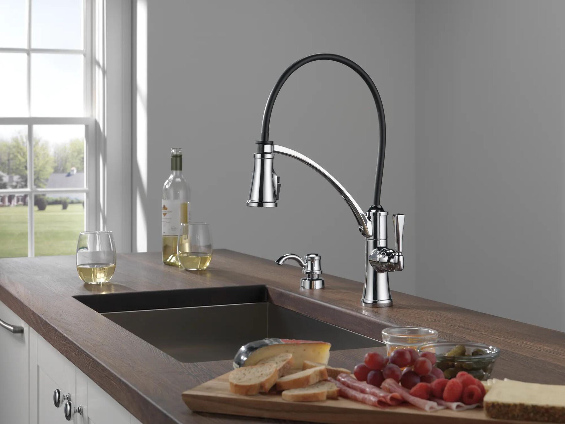 Single Handle Pull-Down Kitchen Faucet with ShieldSpray
