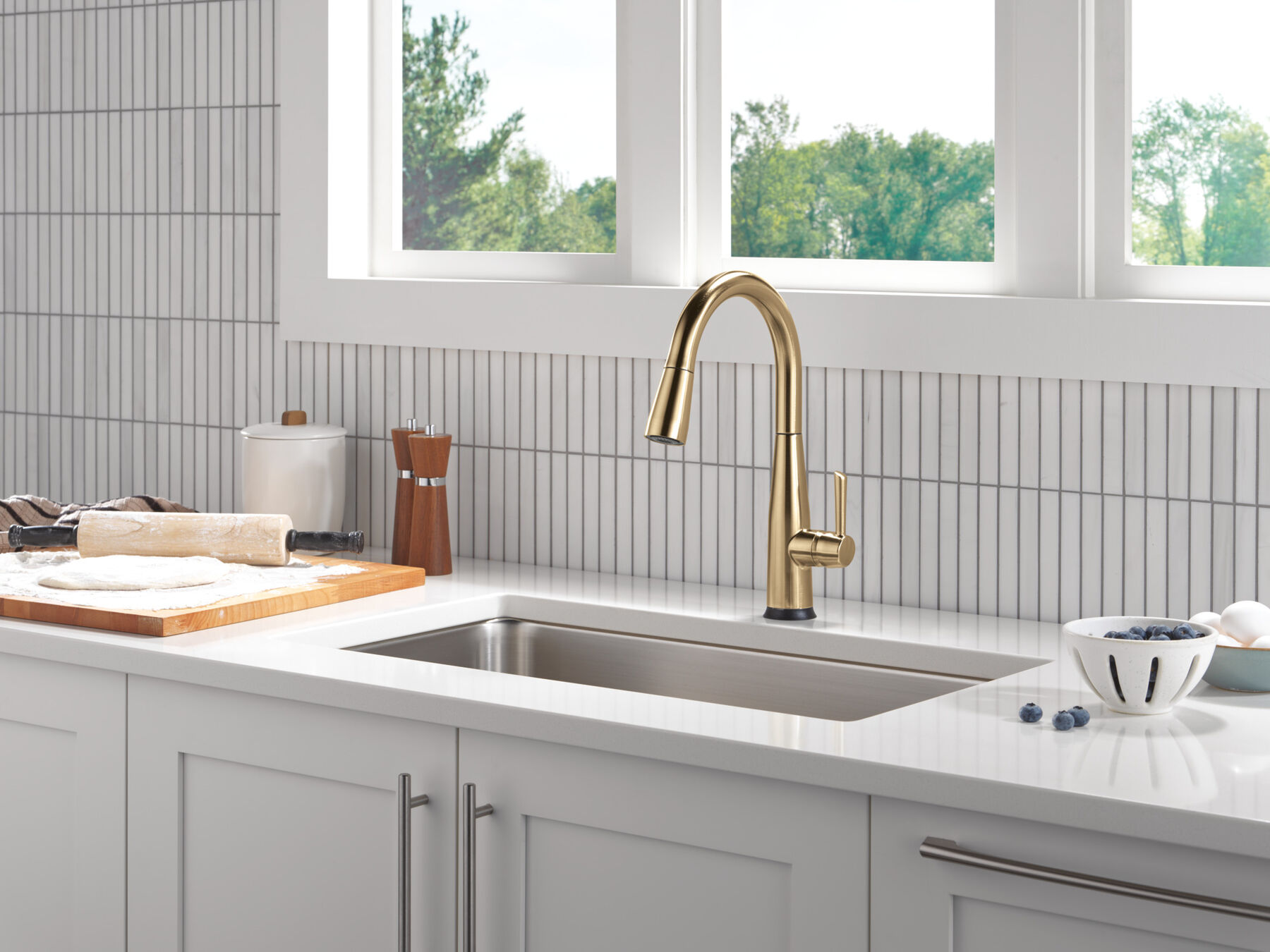 VoiceIQ&reg; Single Handle Pull-Down Faucet with Touch<sub>2</sub>O&reg; Technology