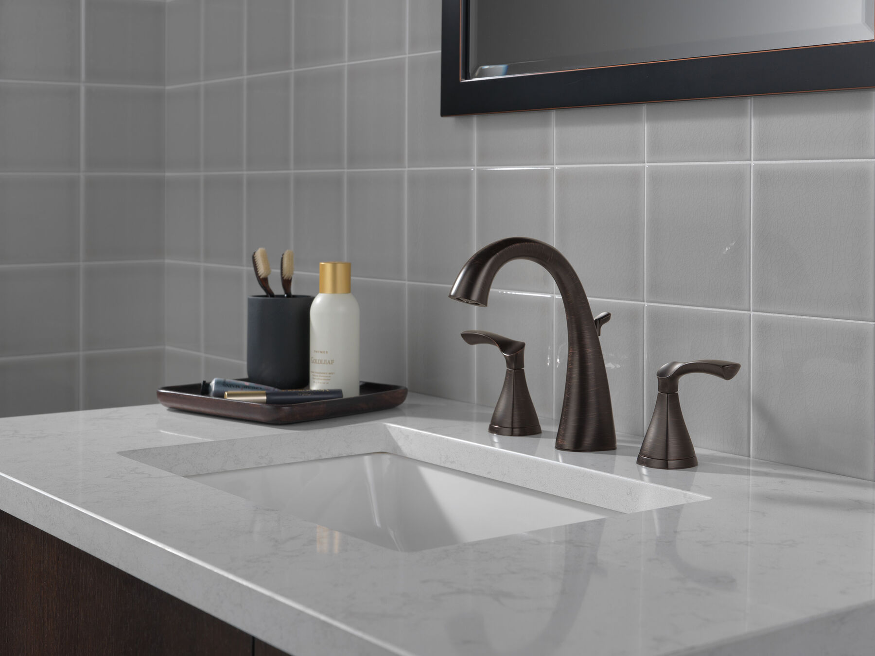 Two Handle Widespread Bathroom Faucet