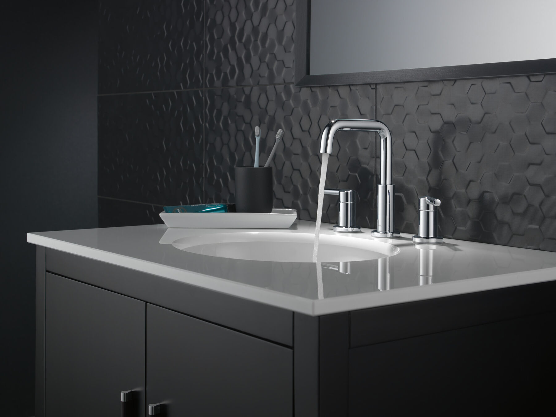 Two Handle Widespread Bathroom Faucet