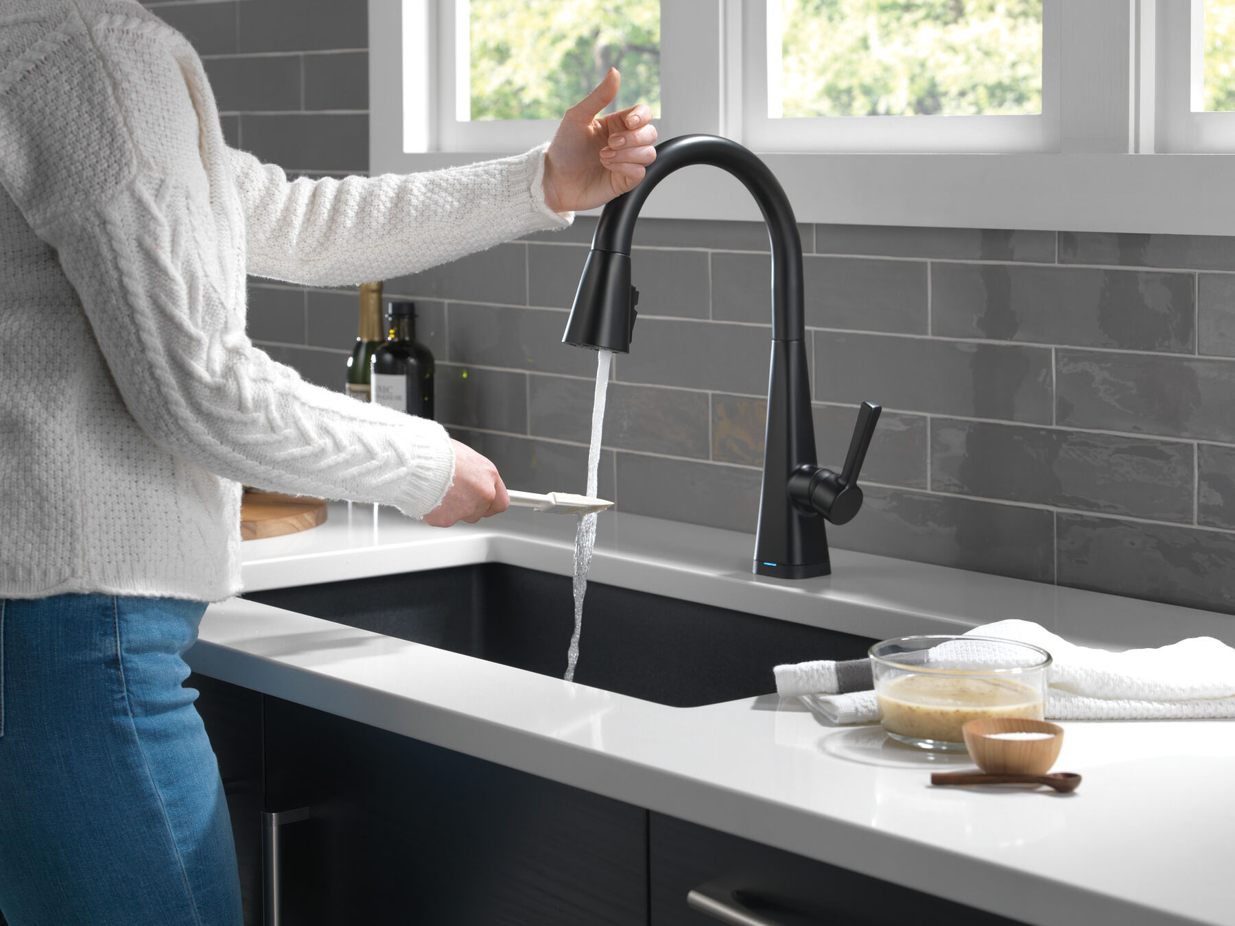 Single-Handle Pull-Down Kitchen Faucet with Touch<sub>2</sub>O&reg; Technology