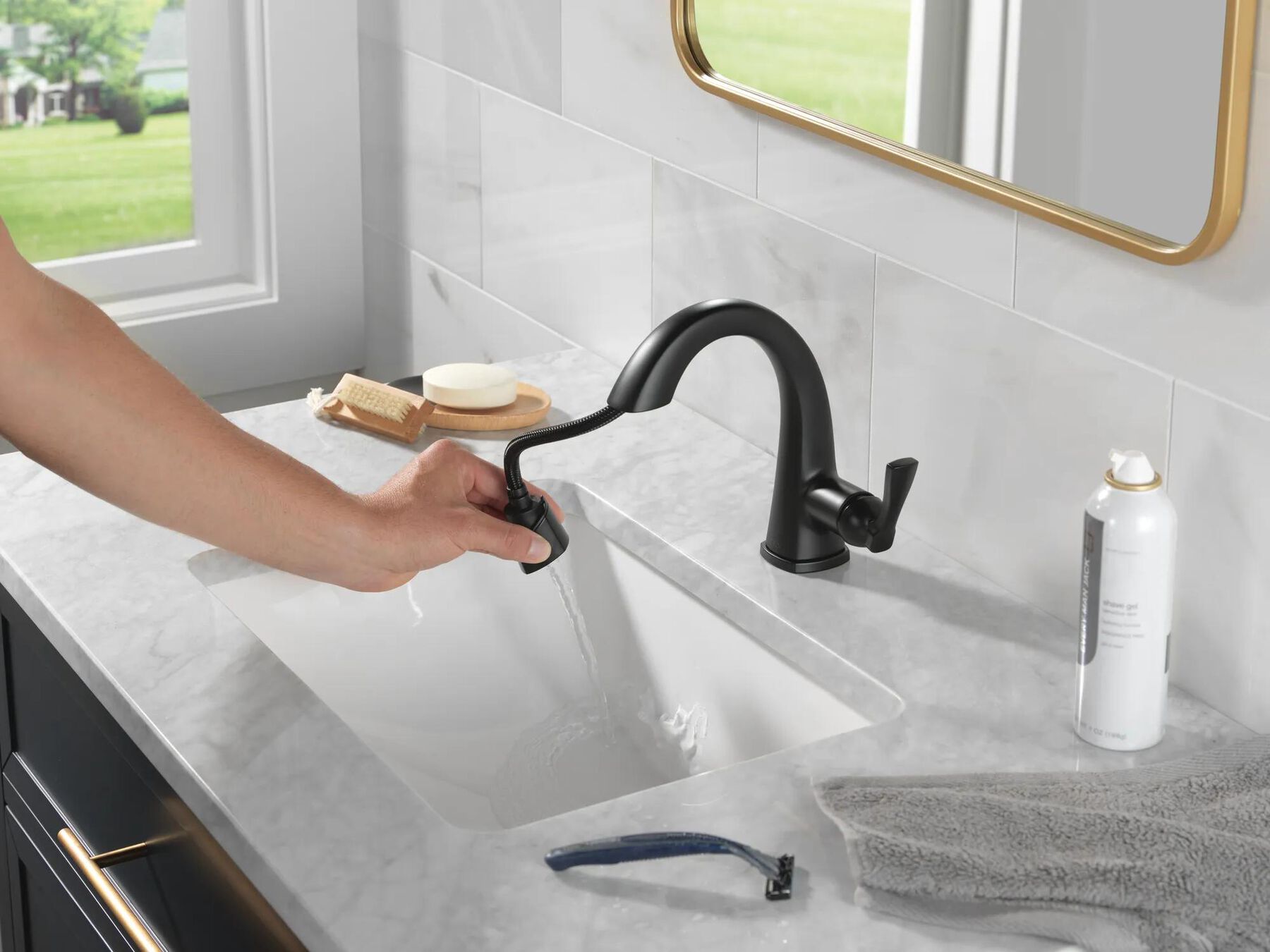 Single Handle Pull Down Bathroom Faucet (Recertified)