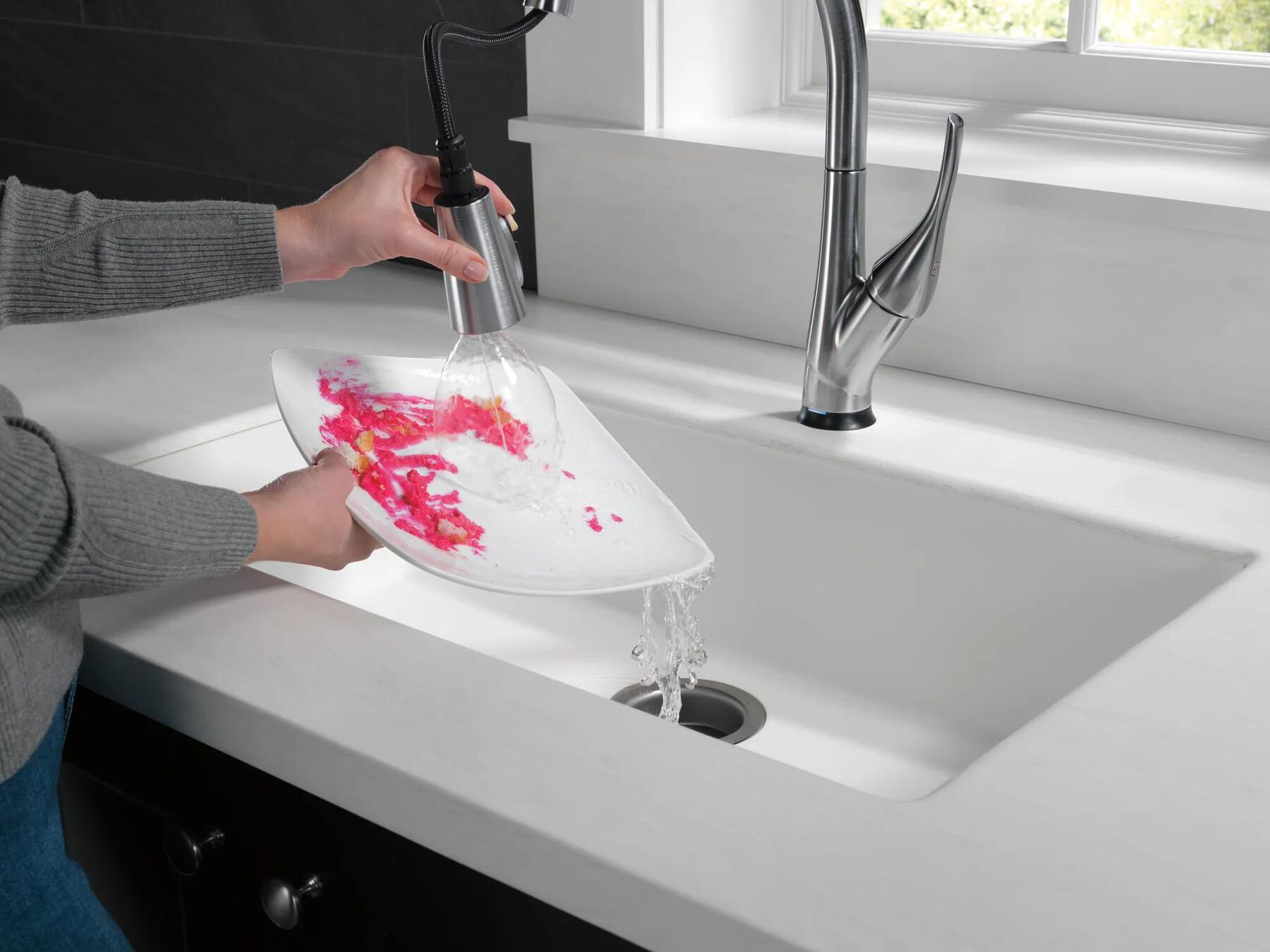 Single Handle Pull-Down Kitchen Faucet with Touch<sub>2</sub>O&reg; and ShieldSpray&reg; Technologies