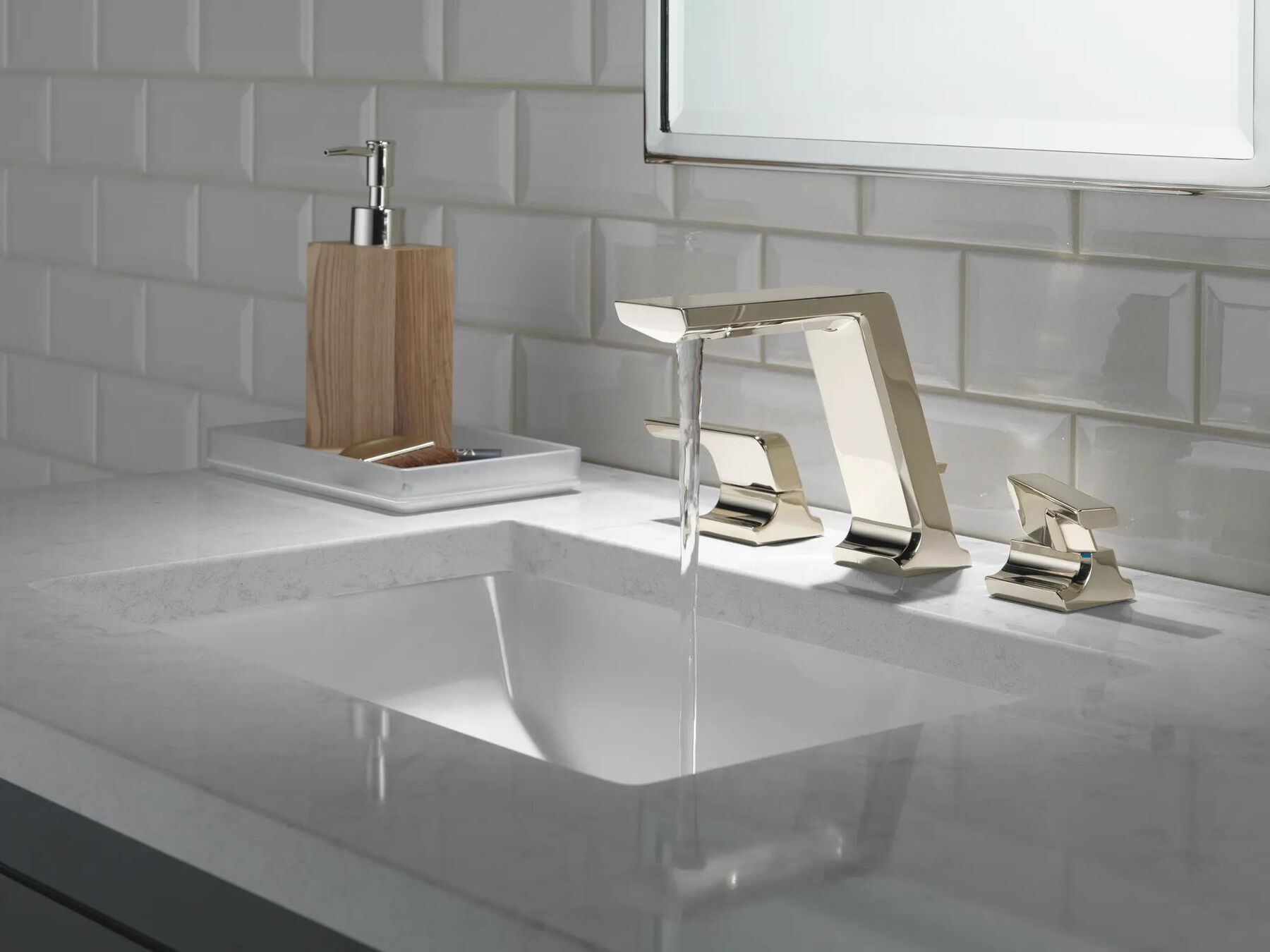 Two Handle Widespread Bathroom Faucet