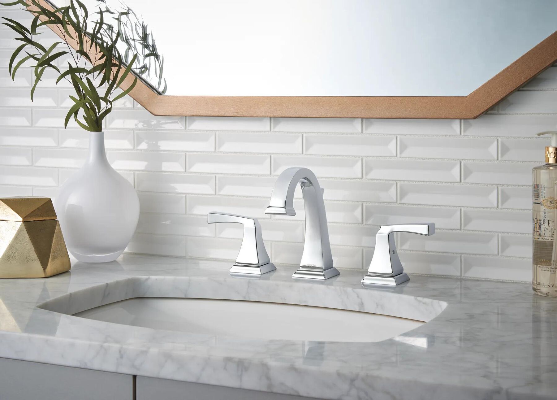 Two Handle Widespread Bathroom Faucet