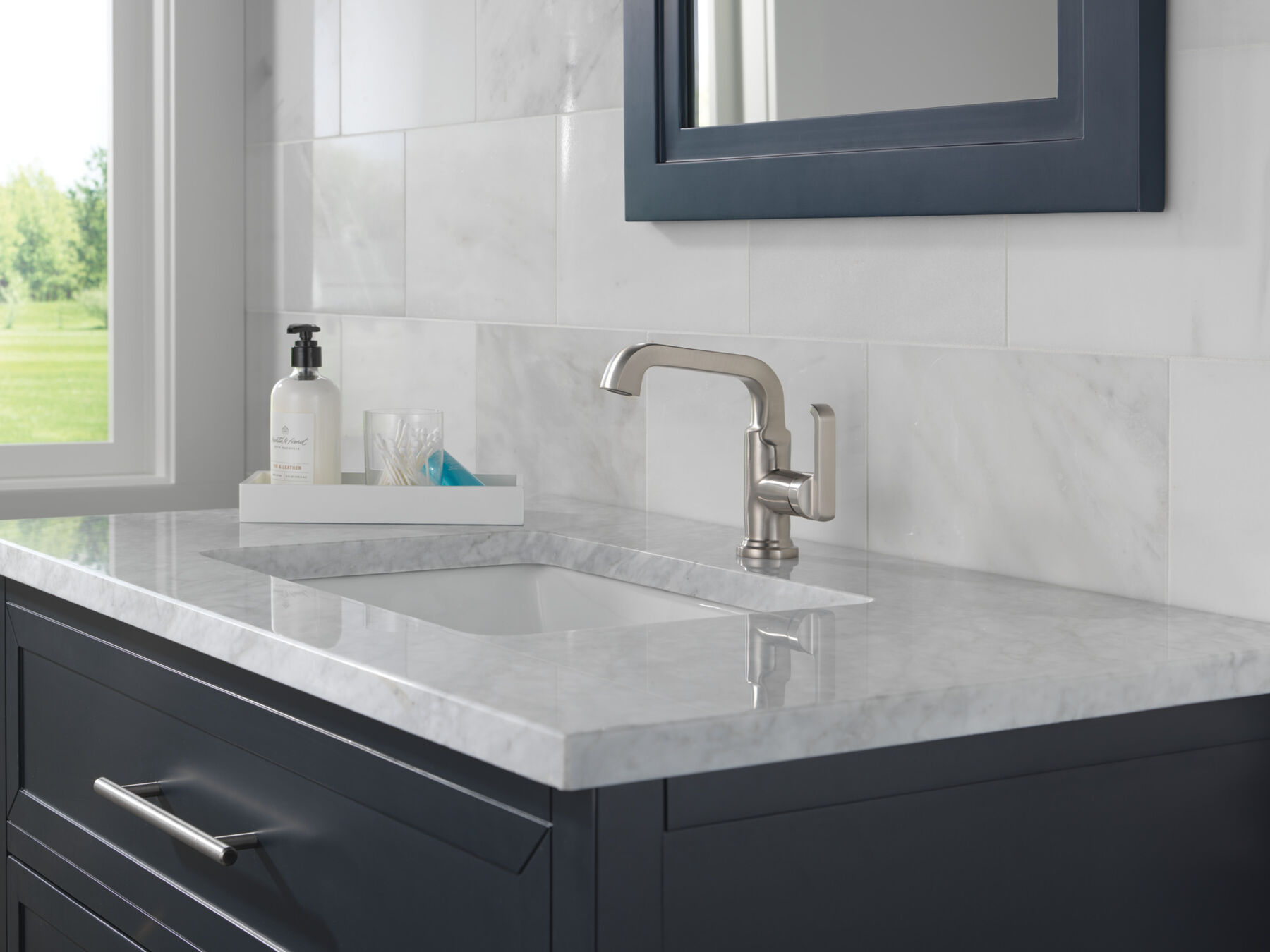 Single Handle Bathroom Faucet