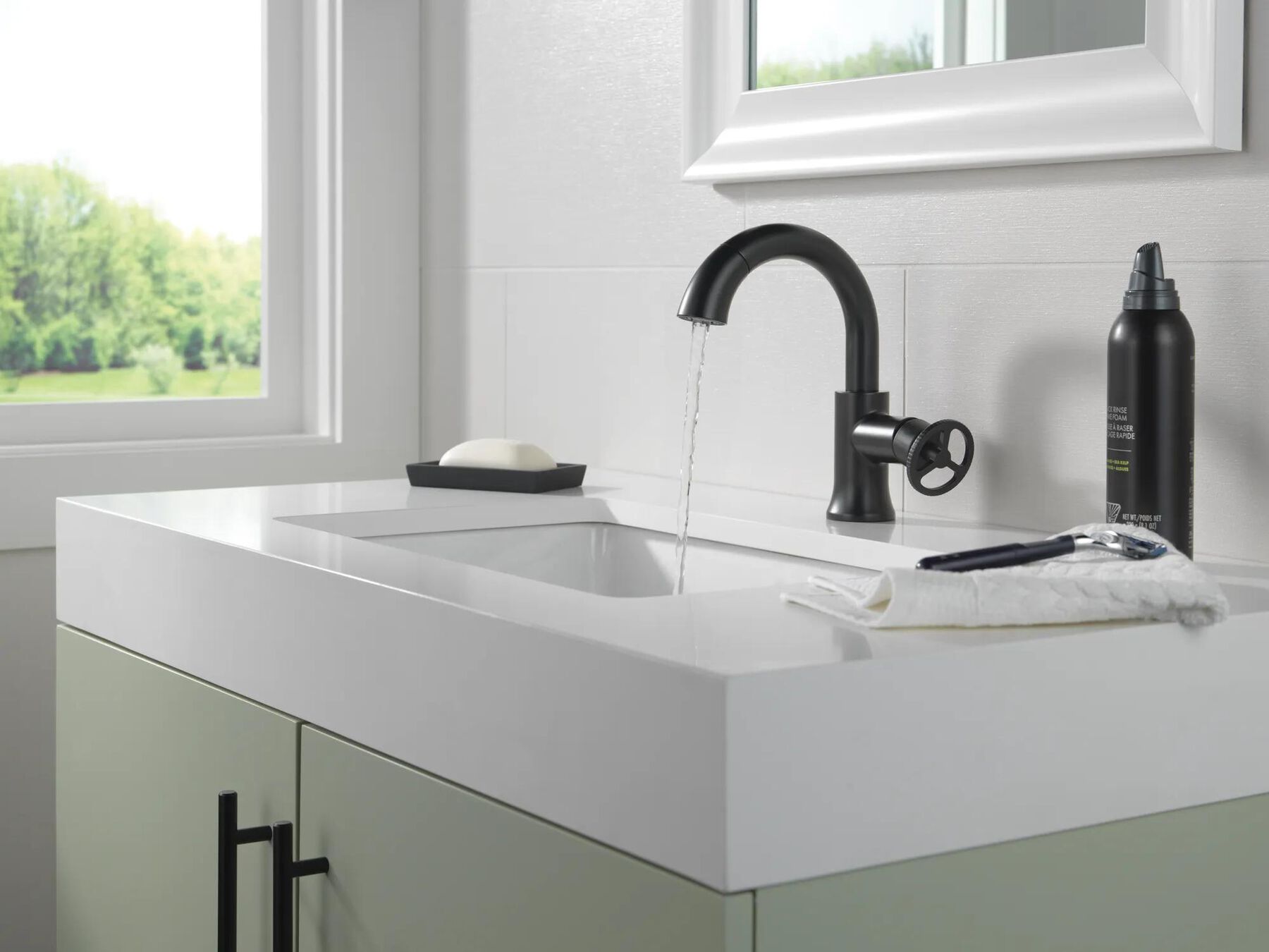 Single Handle Pull Down Bathroom Faucet (Recertified)