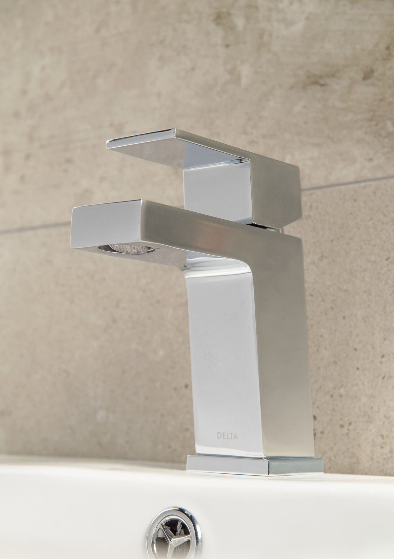 Single Handle Bathroom Faucet
