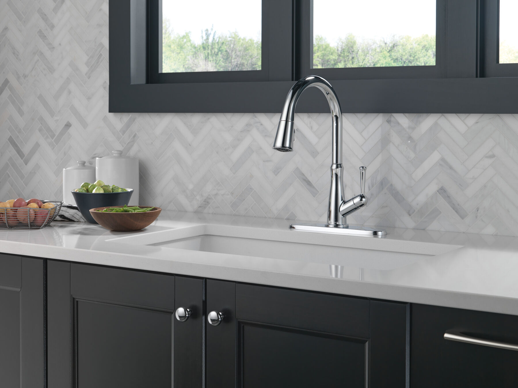 Single Handle Pull-Down Kitchen Faucet
