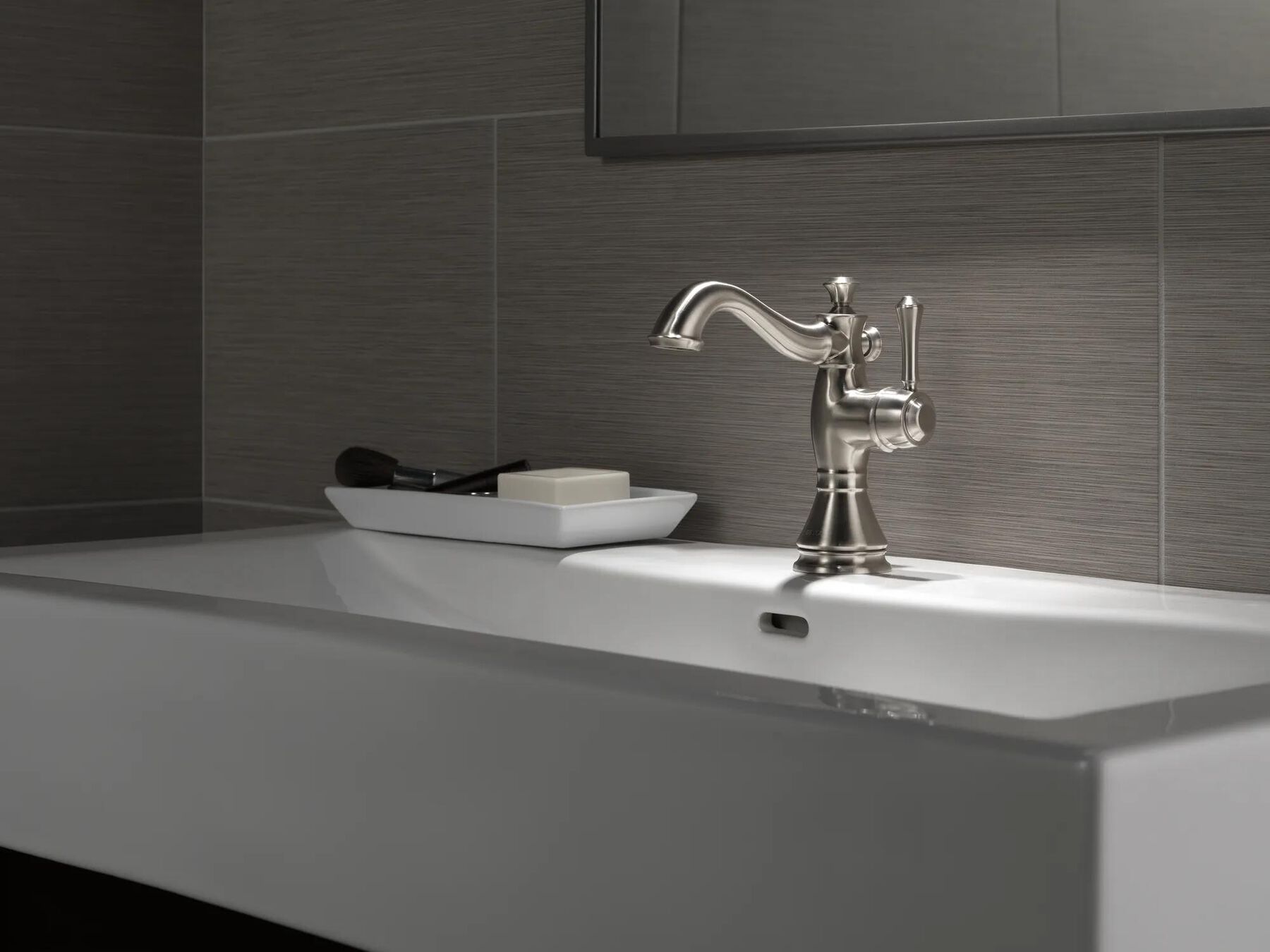 Single Handle Bathroom Faucet